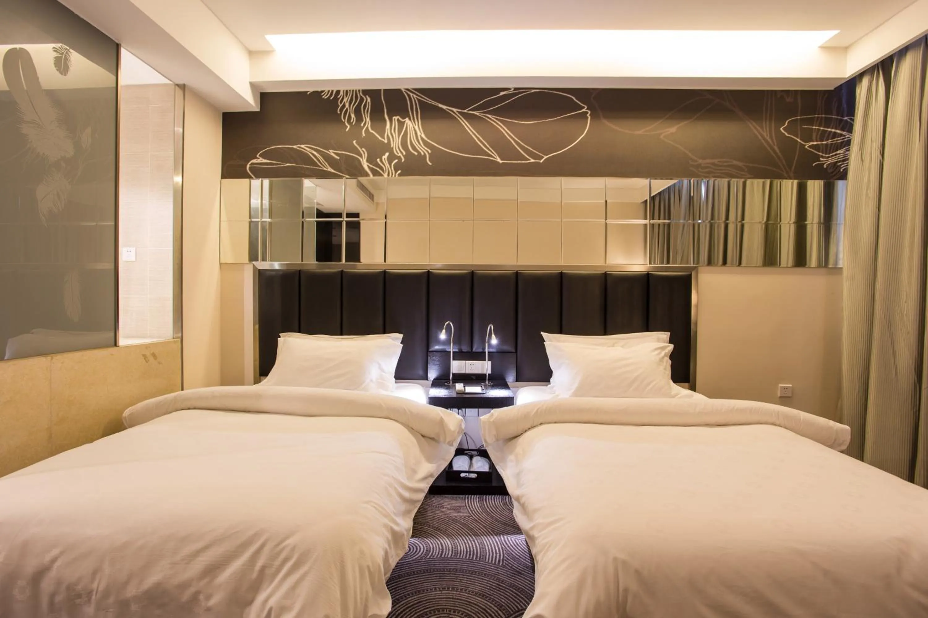 Bed in Metropolo, Hefei, Wanda Plaza, Swan Lake