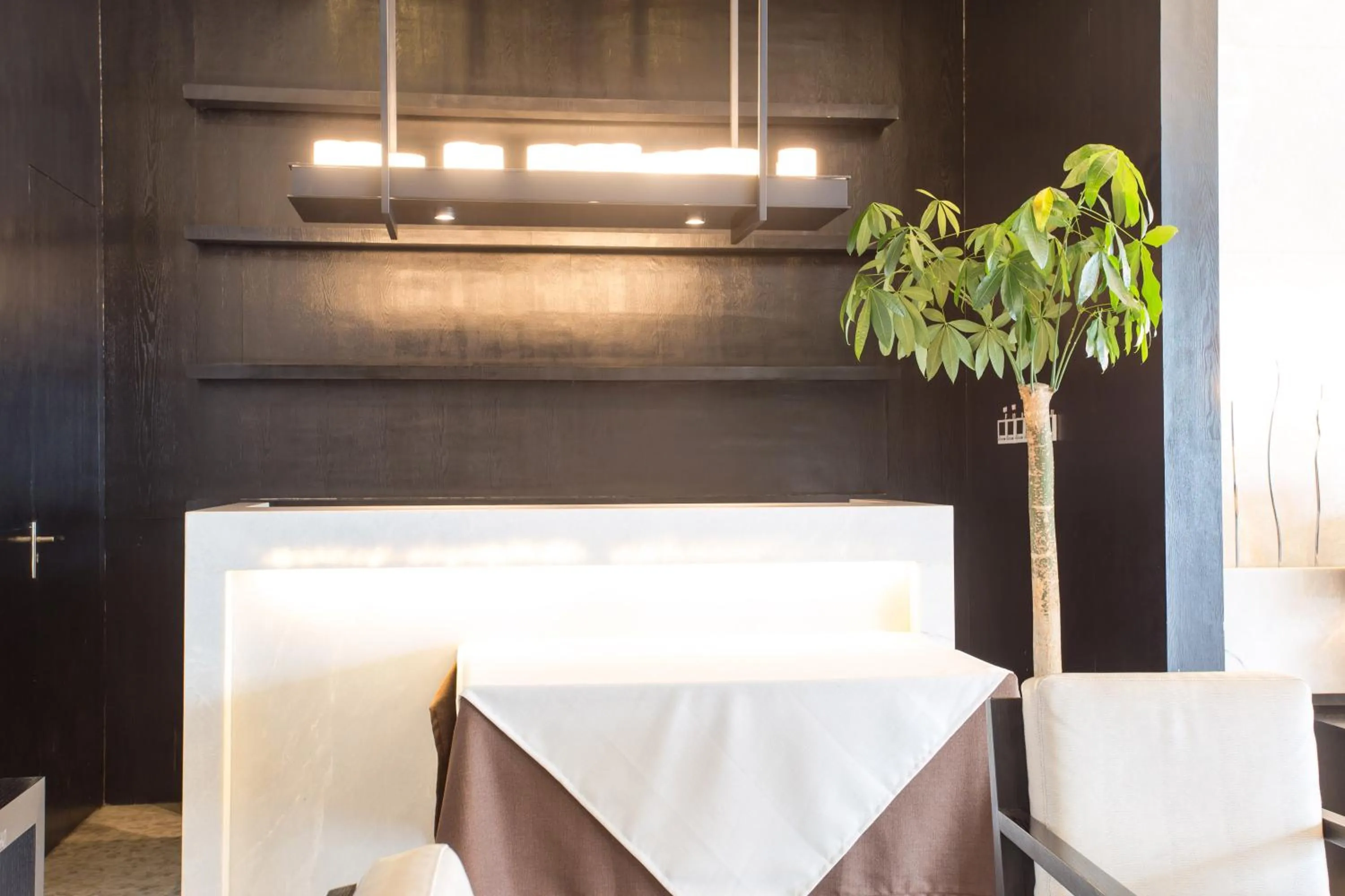 Bed in Metropolo, Hefei, Wanda Plaza, Swan Lake