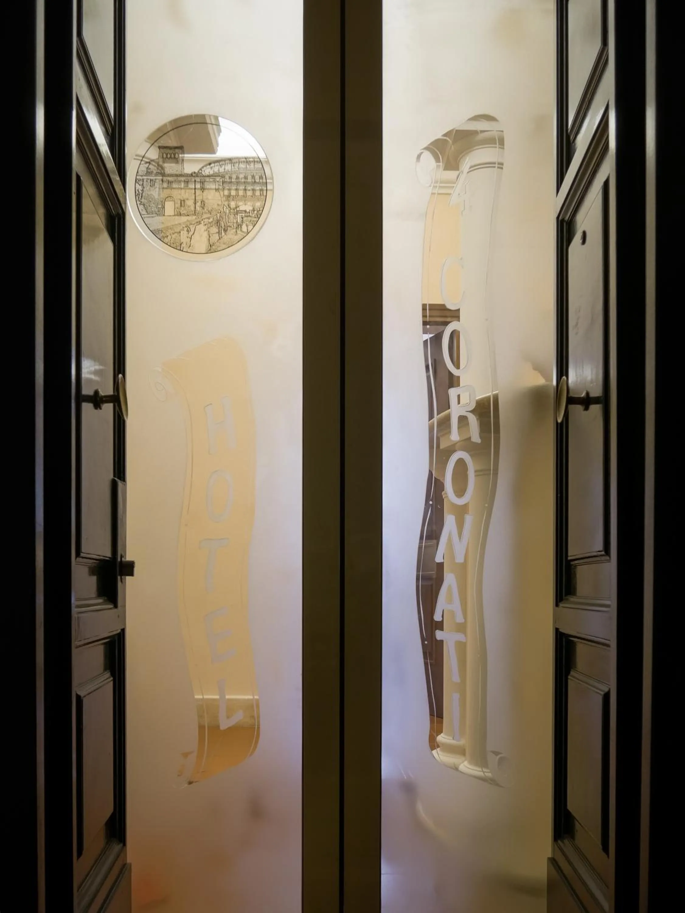 Hotel 4 Coronati