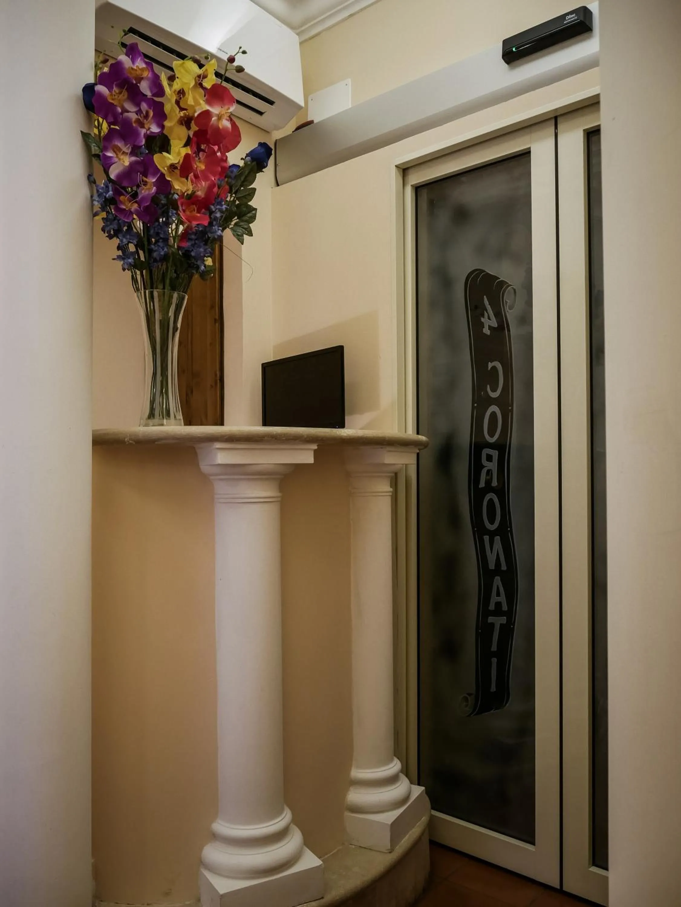 Hotel 4 Coronati