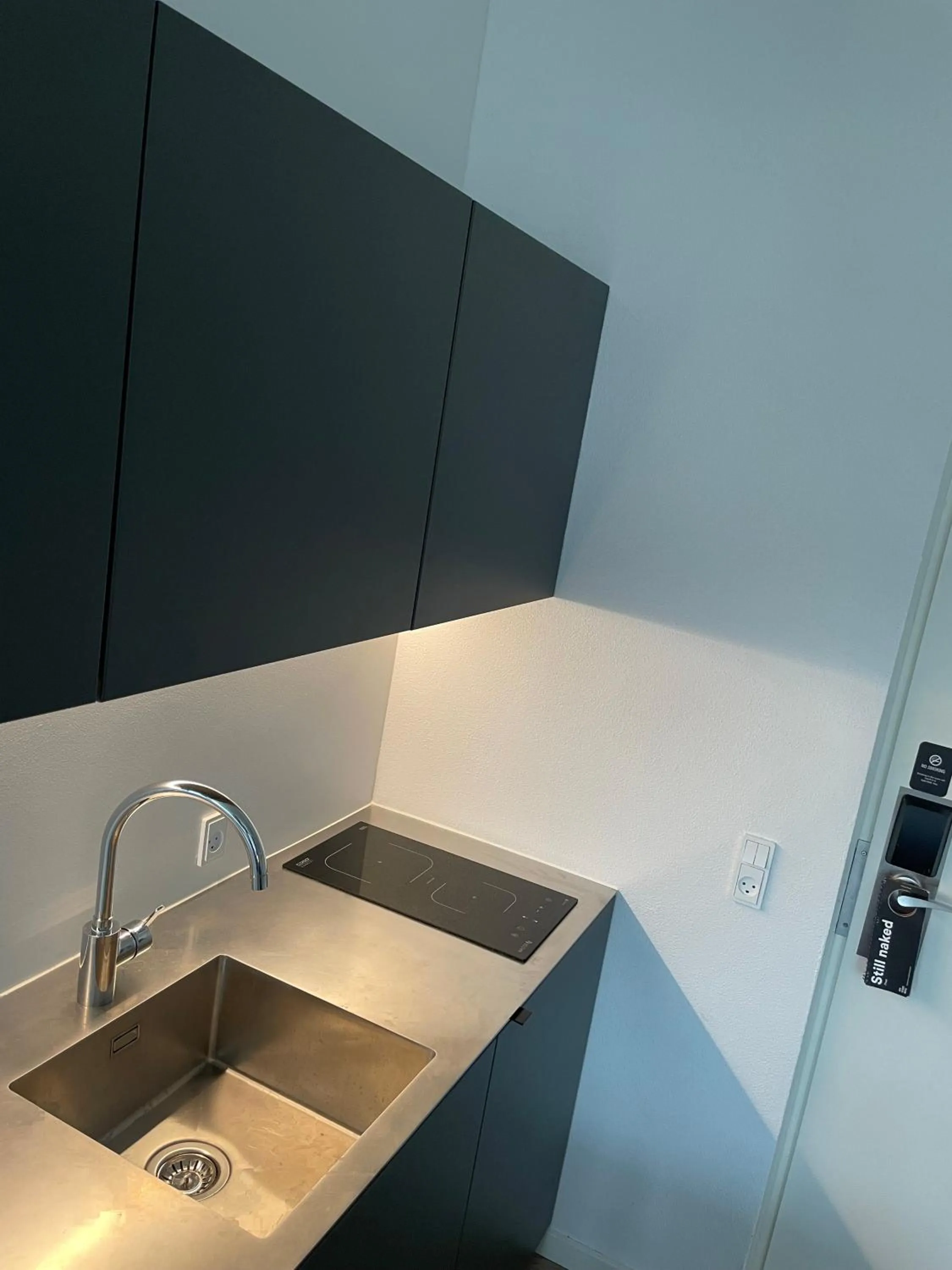 Kitchen or kitchenette in CPH Studio Hotel