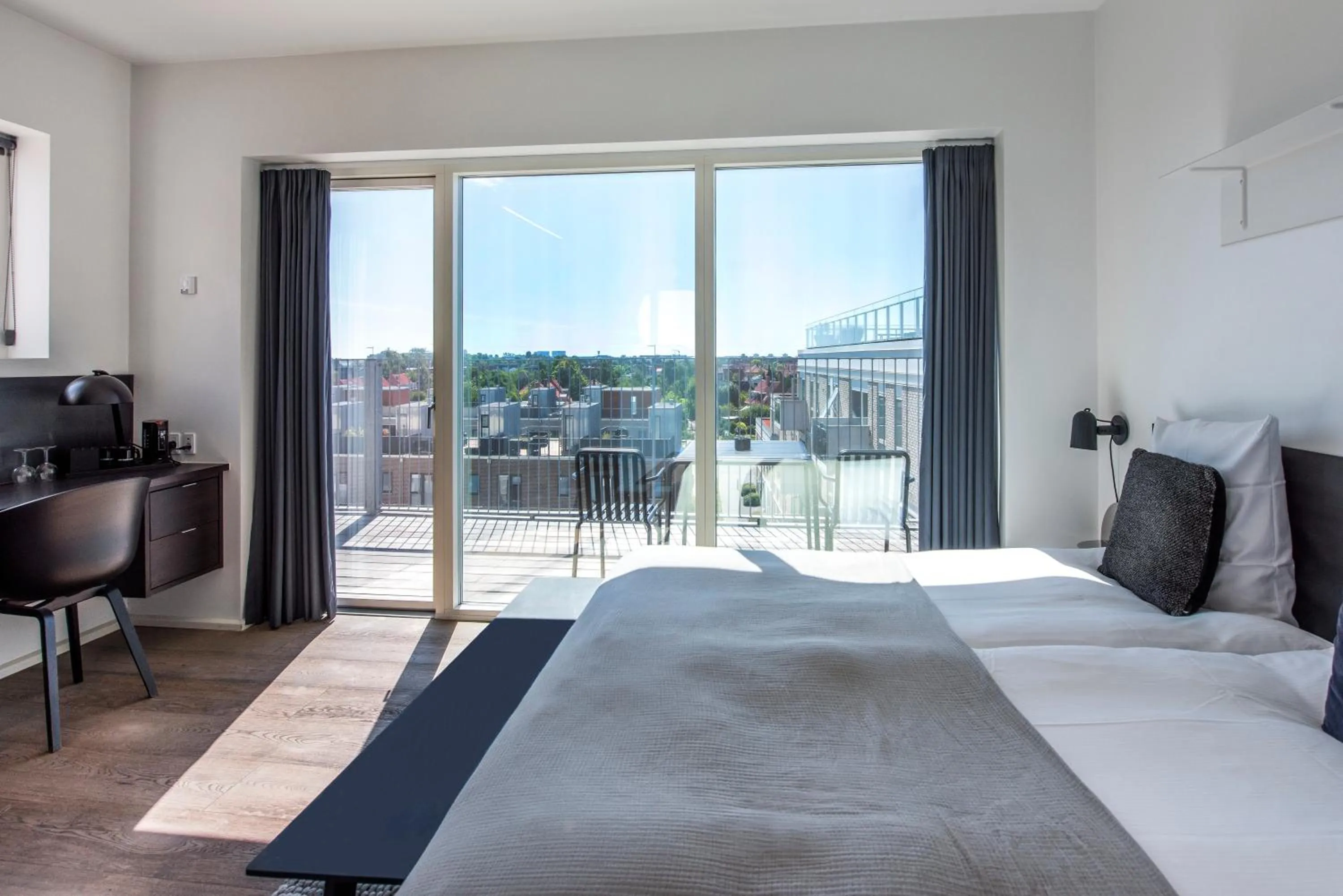 Balcony/Terrace, Bed in CPH Studio Hotel