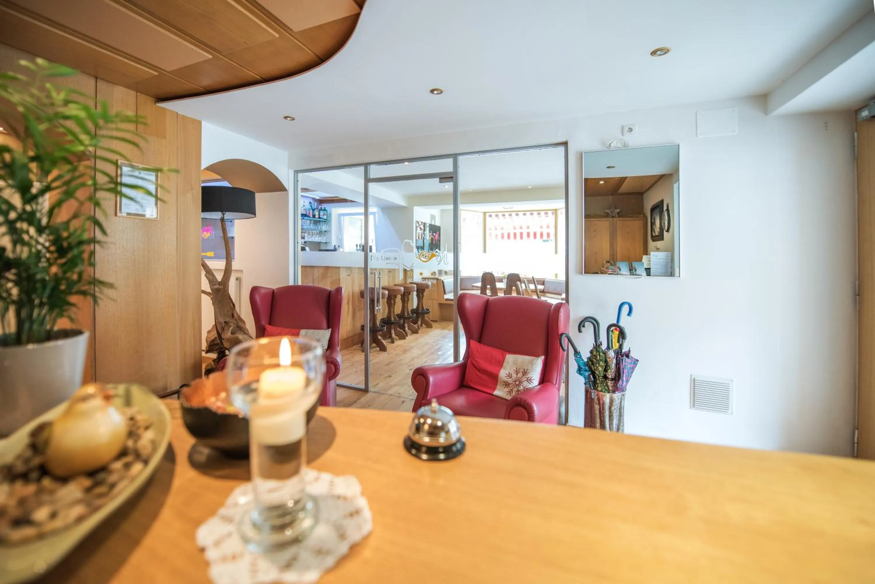 Lobby or reception in Alpin Garni die kleine Post