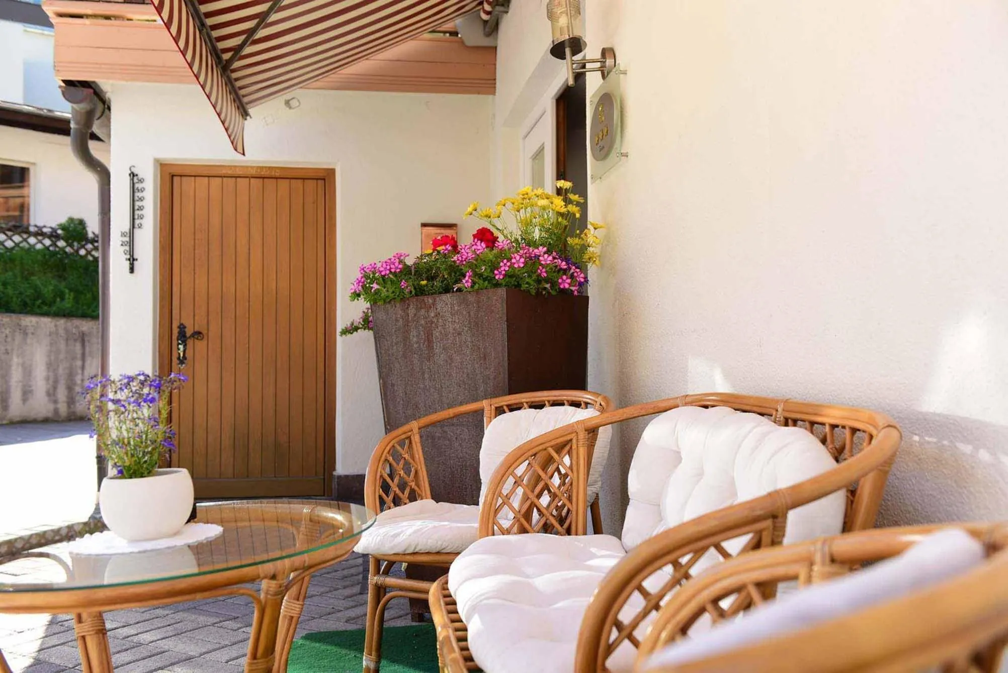 Decorative detail in Alpin Garni die kleine Post