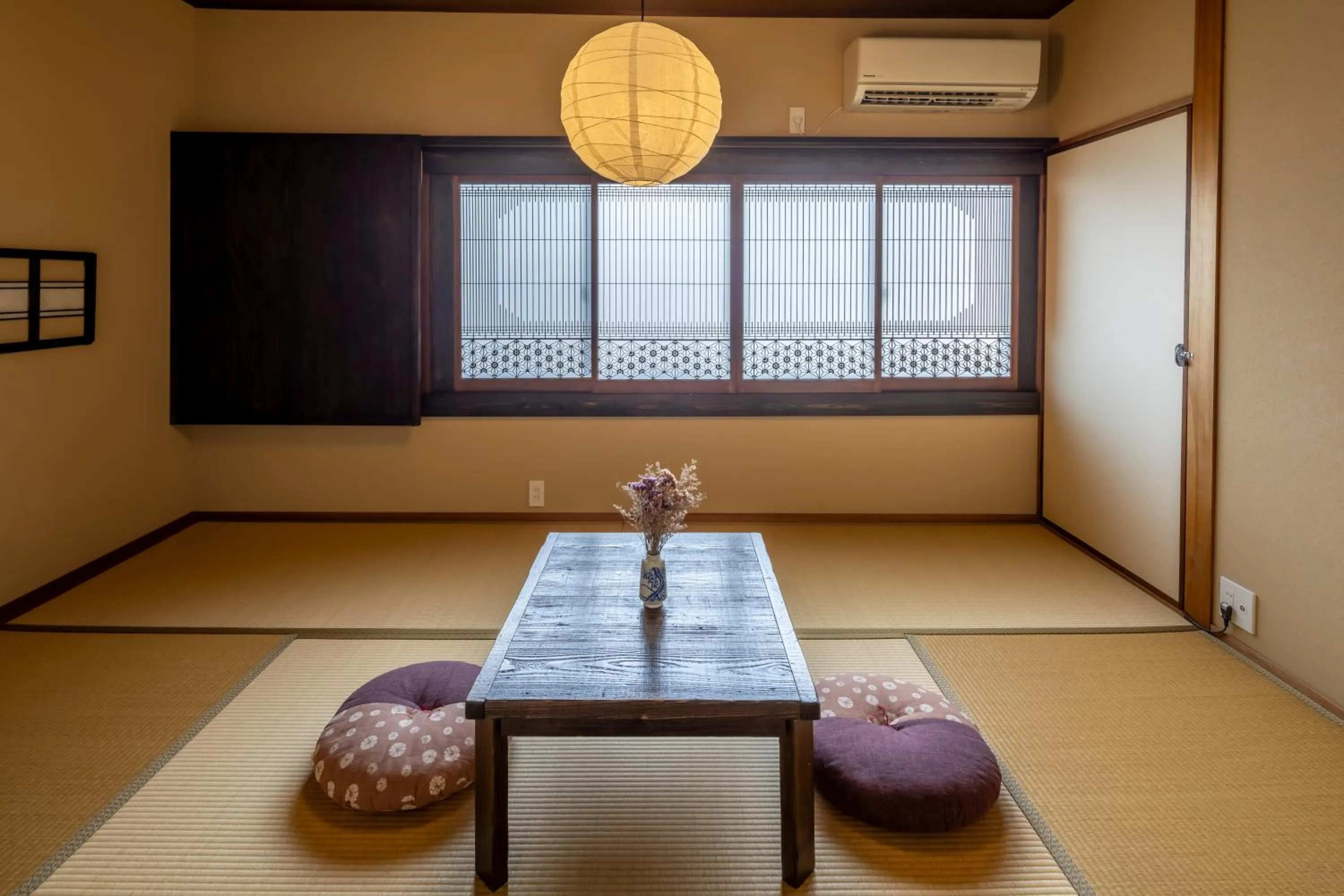Seating area in Machiya Oozora