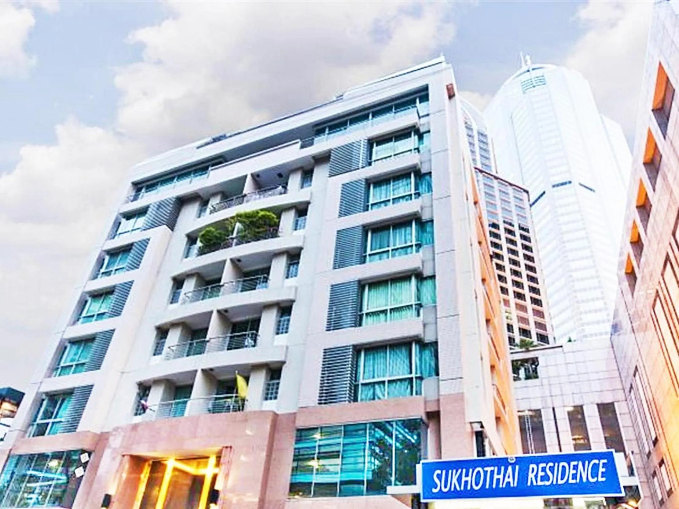 Off site in Sukhothai Residence Ruam Ruedi