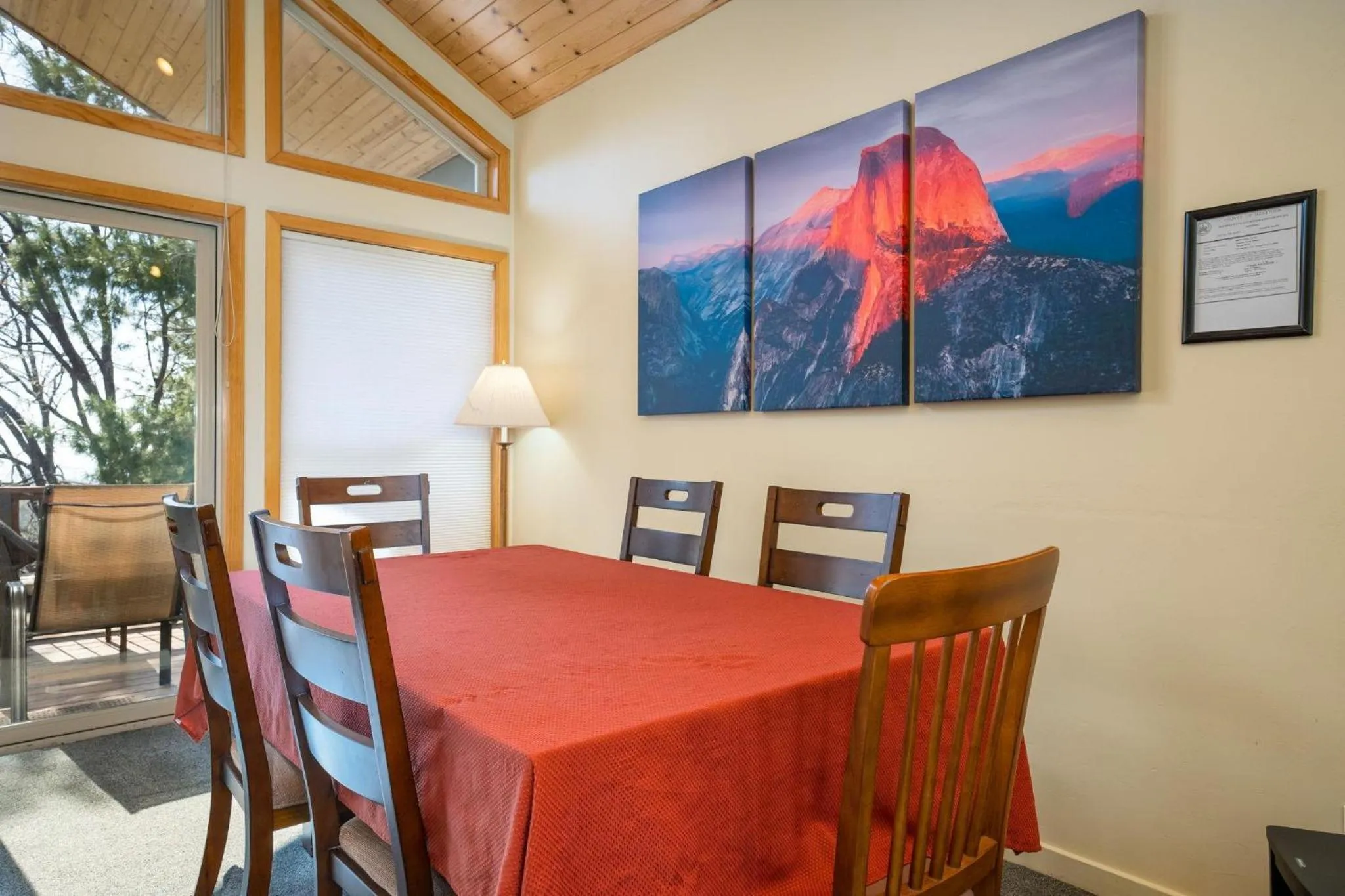 Falcons Nest (Upstairs)