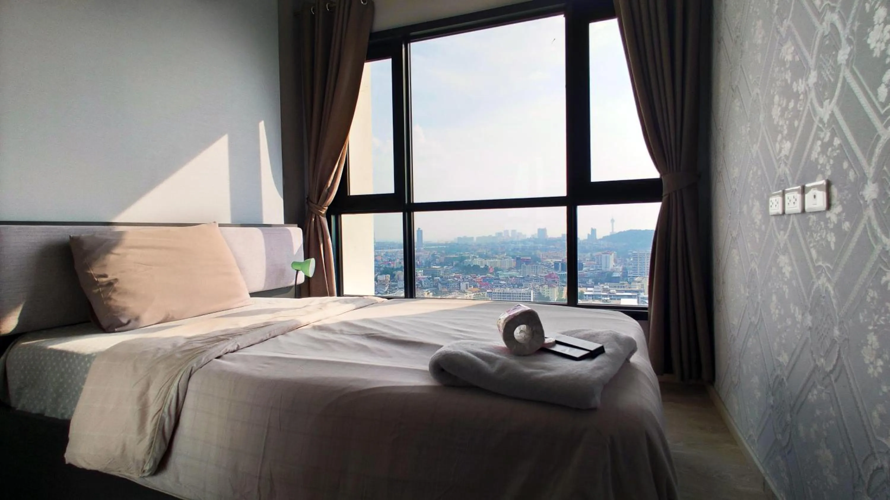 Bed in Many Holiday The Base Condo