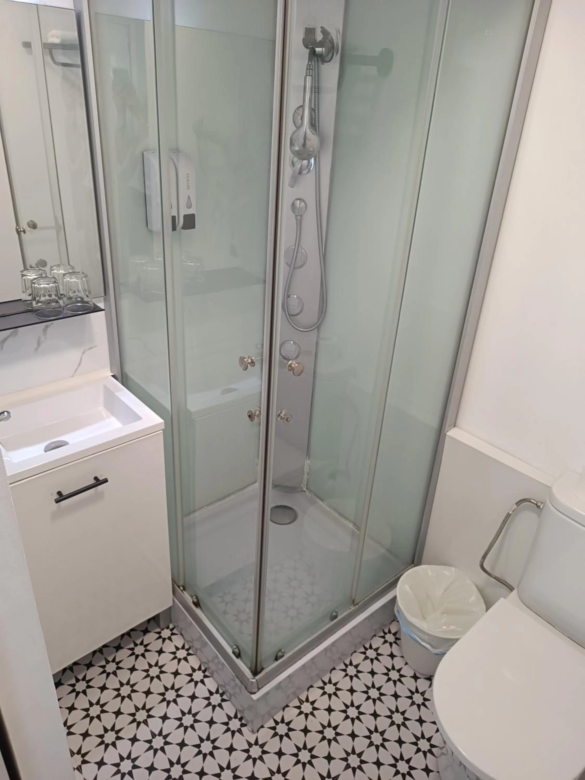 Bathroom in Rin Rooms