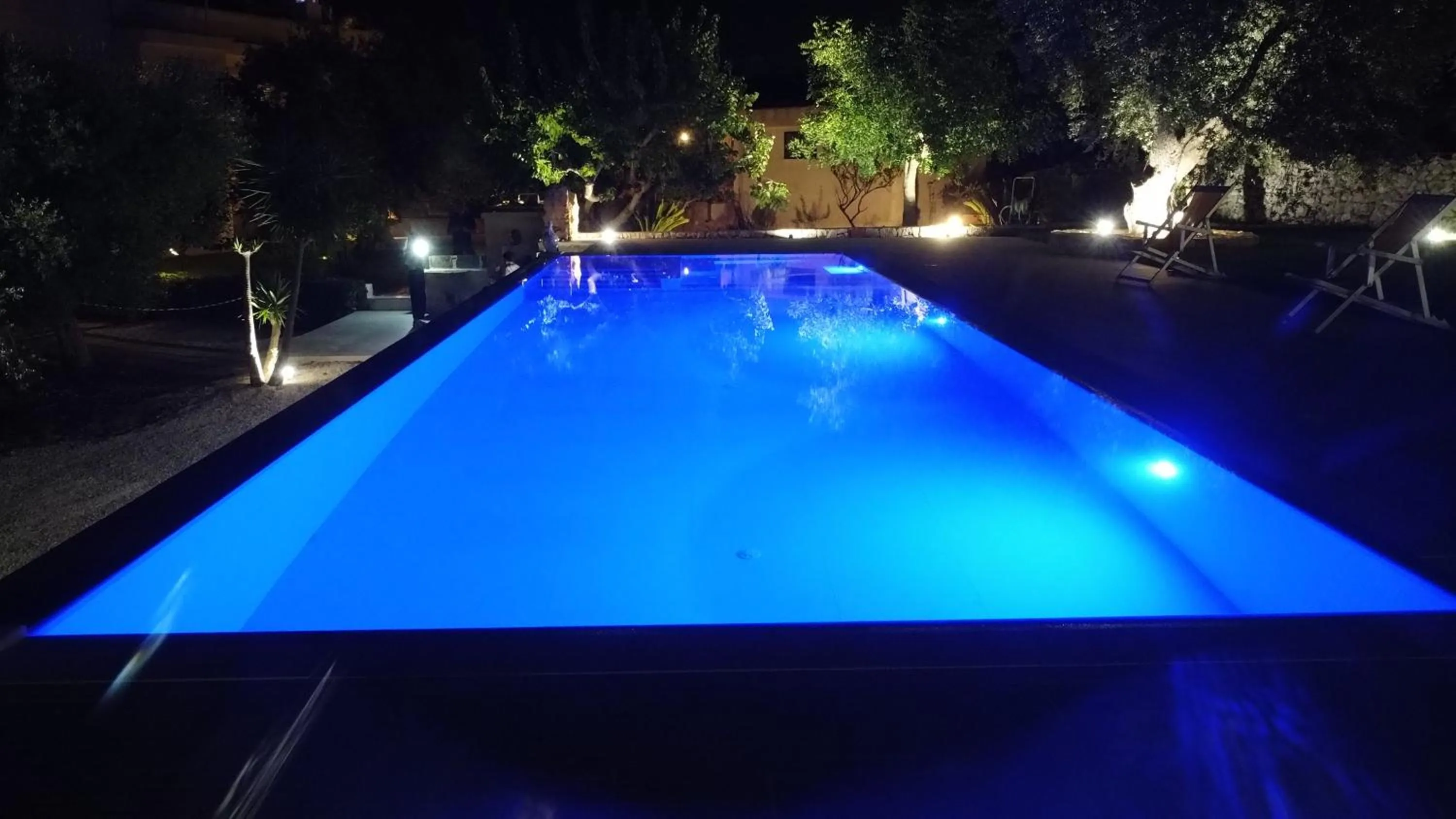 Swimming pool in Bed & Breakfast dei Colli