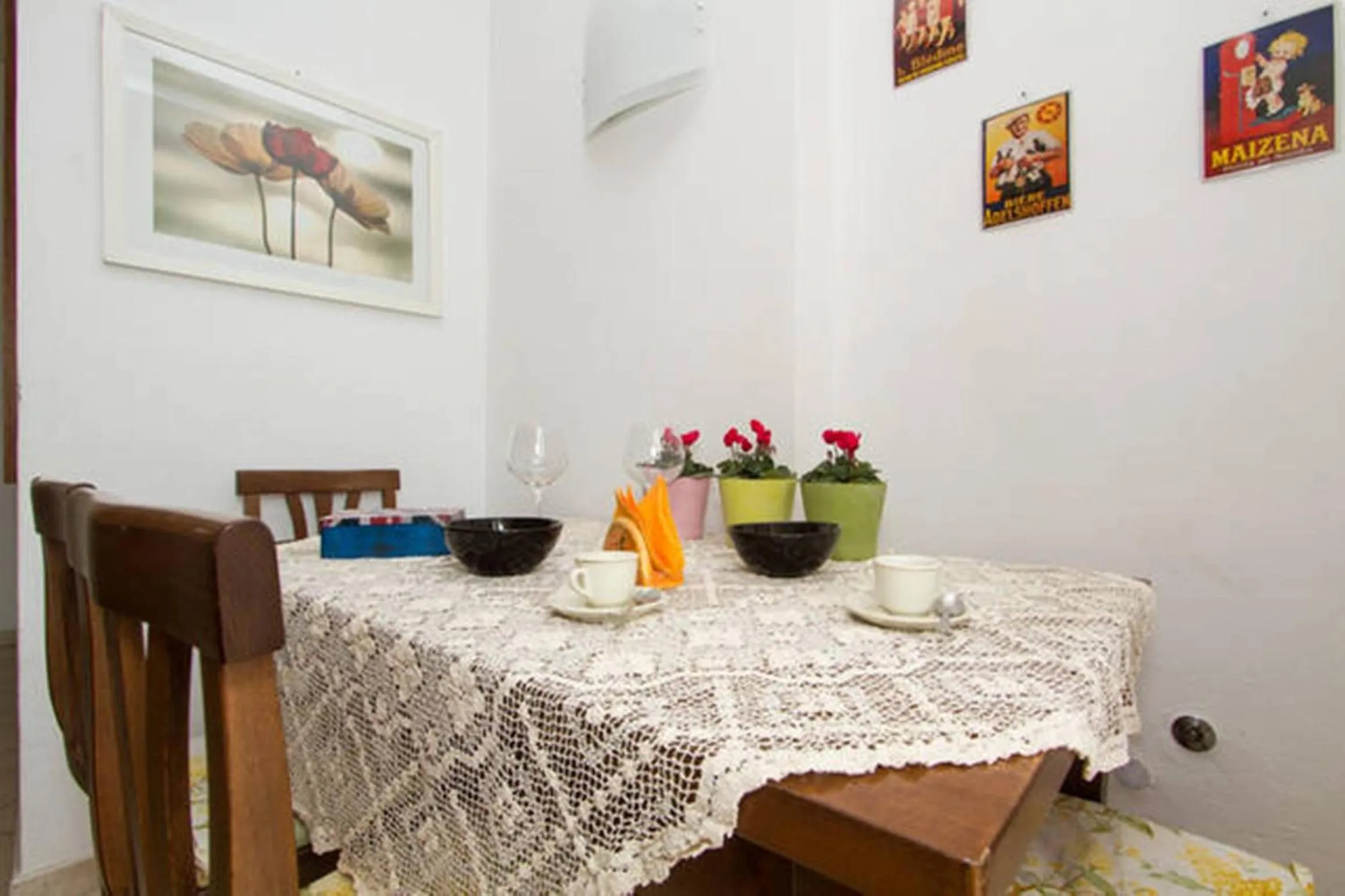 Kitchen or kitchenette in Angelica House