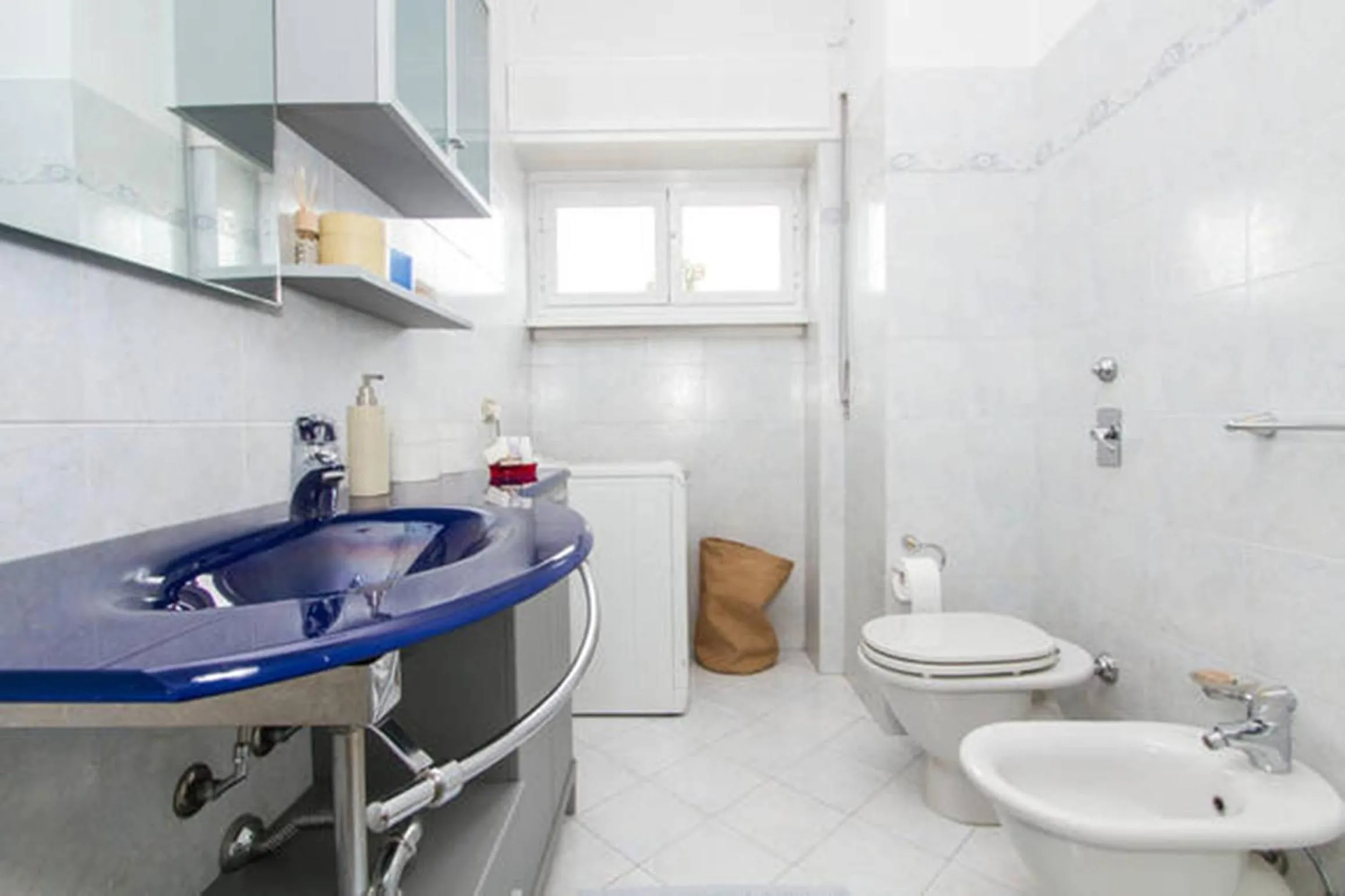 Bathroom in Angelica House