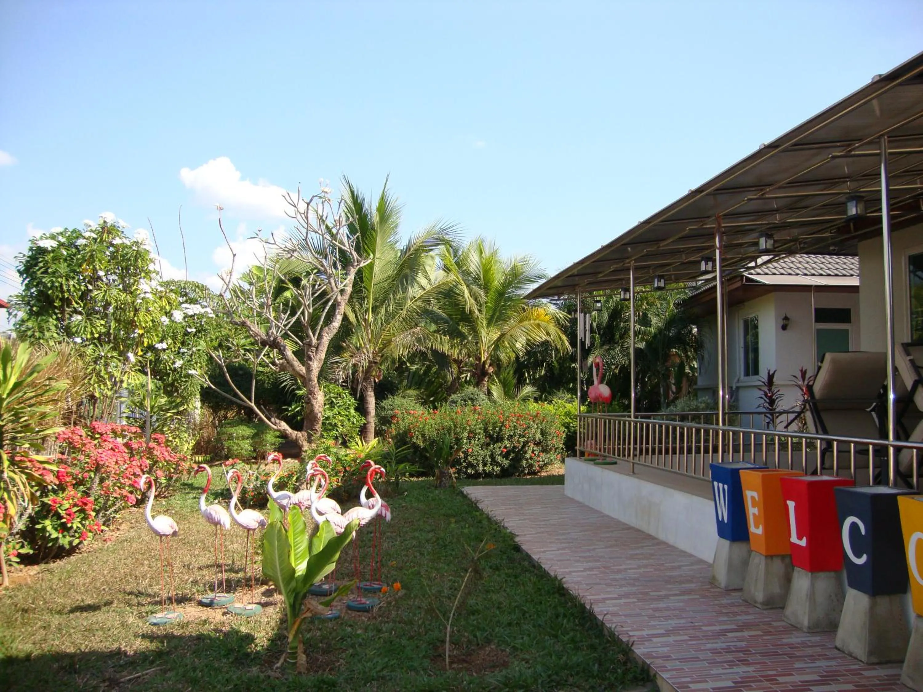 Property building in Nuch's Apple Guest House