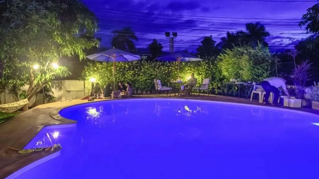 Swimming pool in Nuch's Apple Guest House