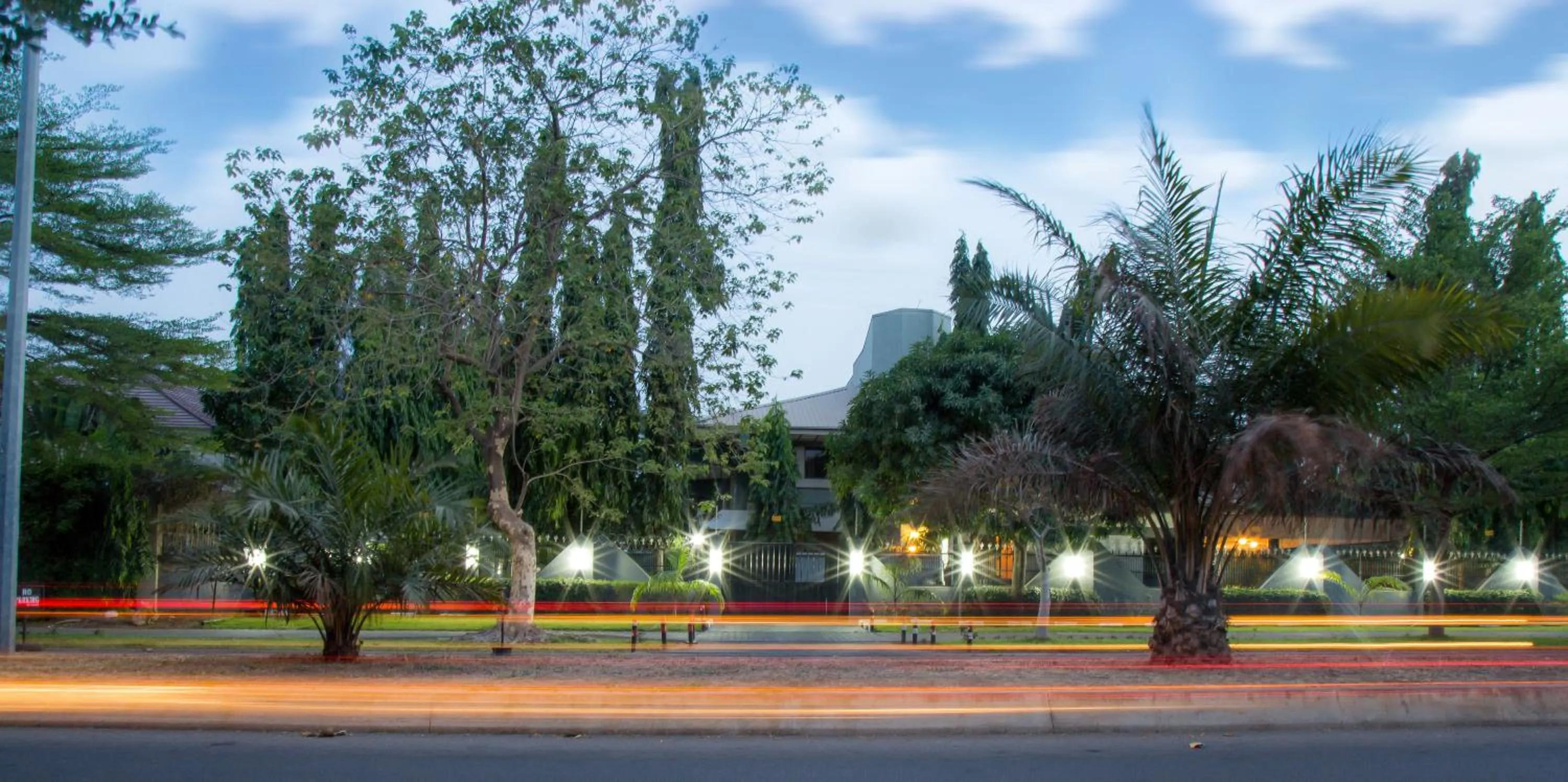 Facade/entrance in Nordic Villa