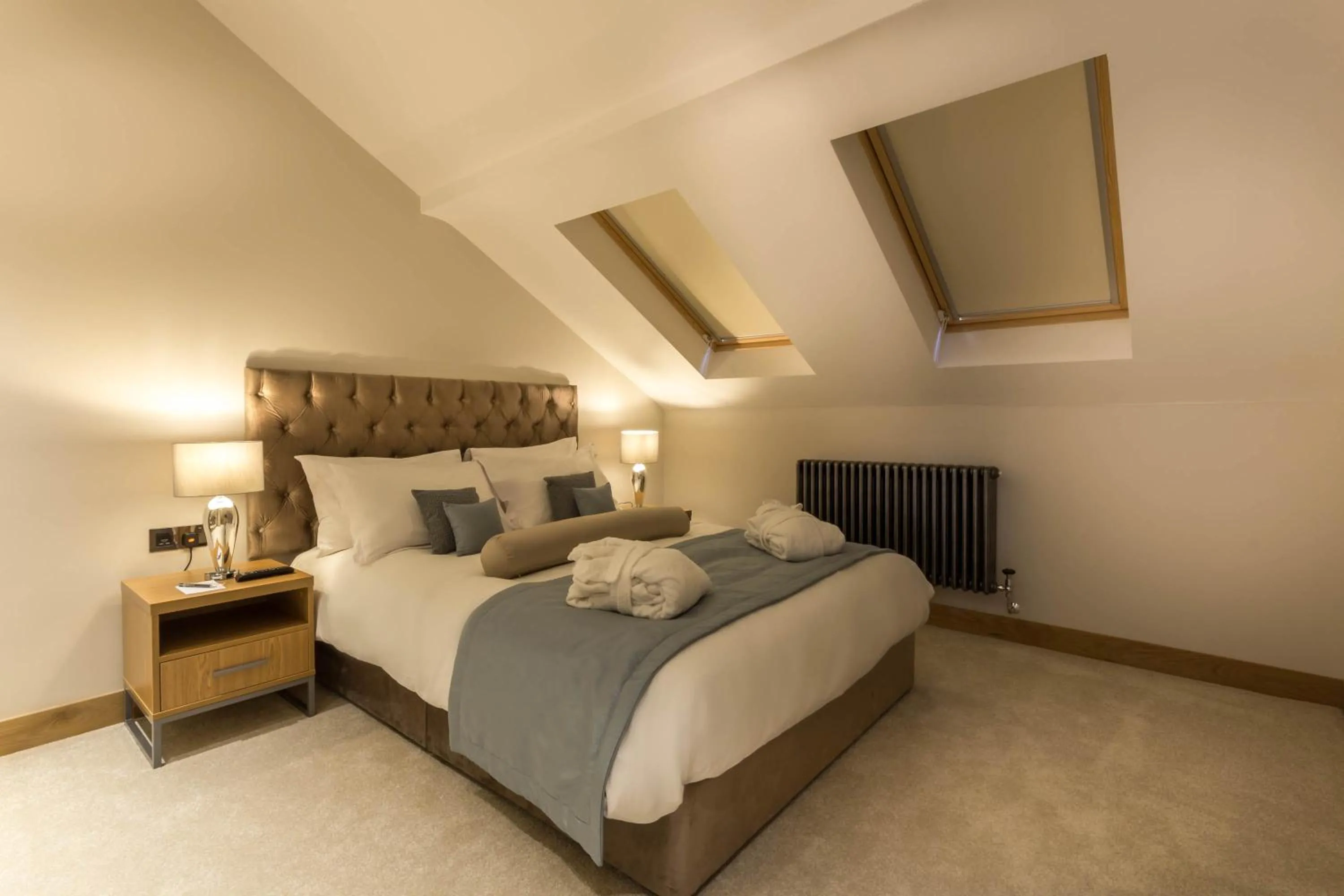 Bedroom, Bed in Mansio Suites Basinghall