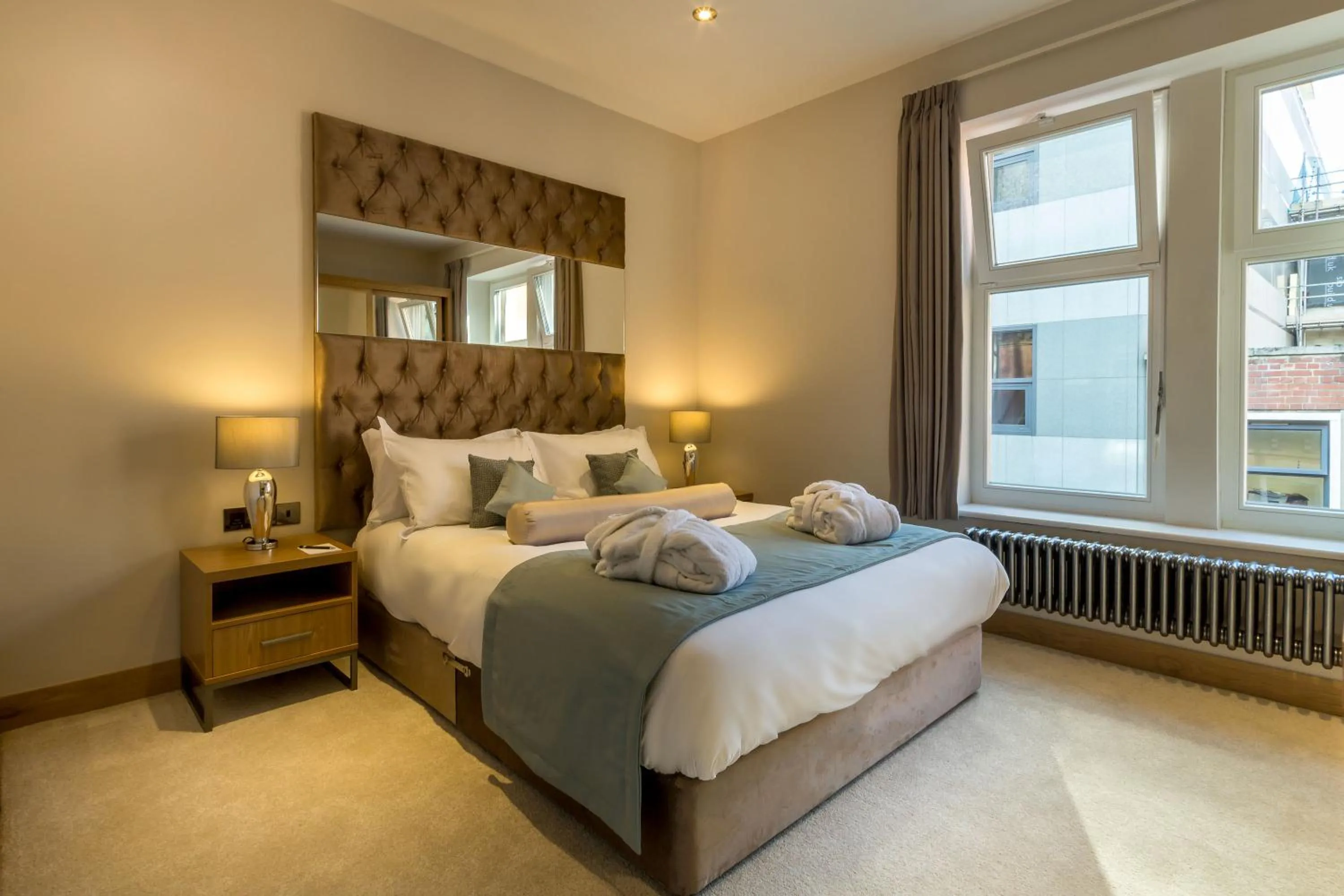 Bedroom, Bed in Mansio Suites Basinghall