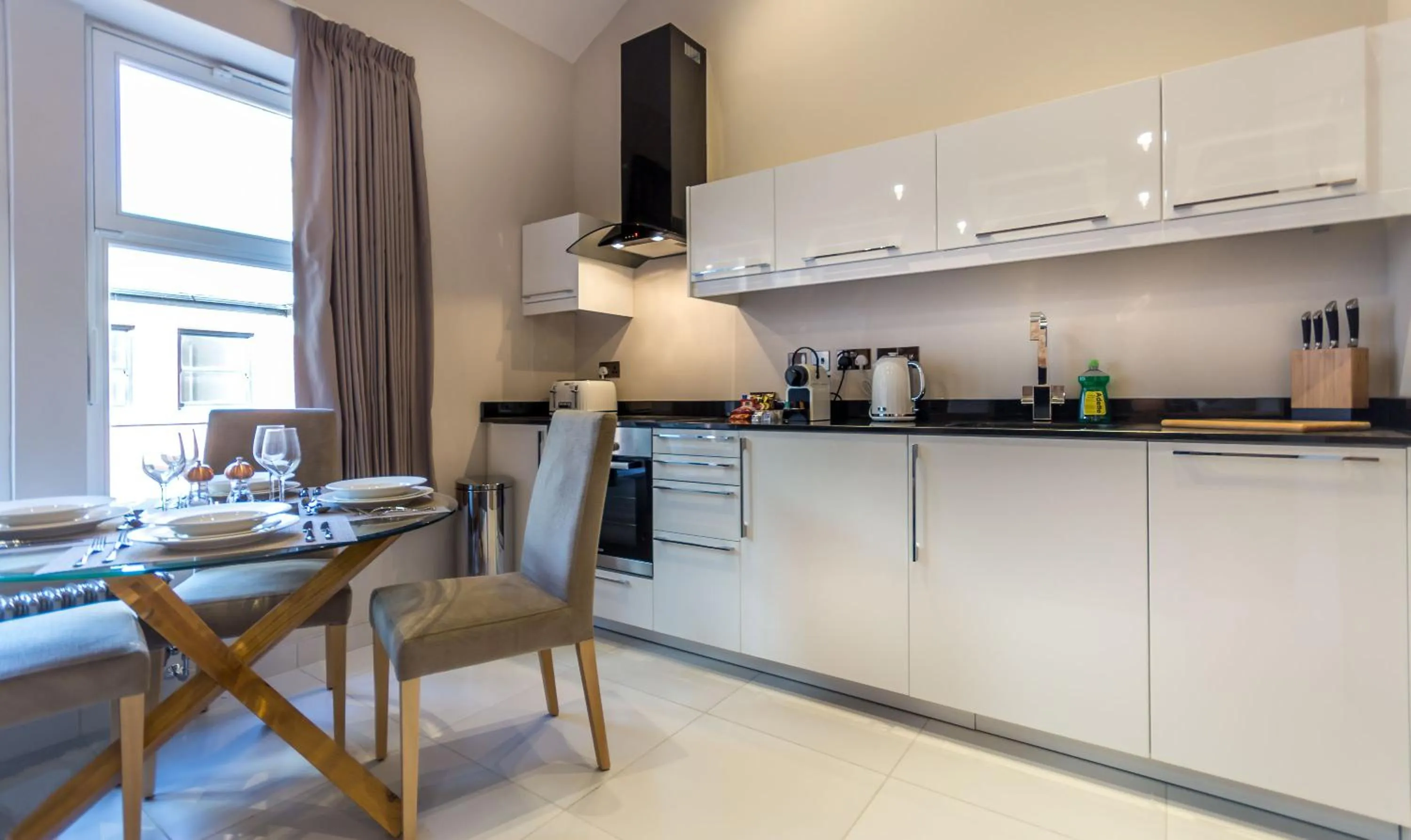 Kitchen or kitchenette in Mansio Suites Basinghall