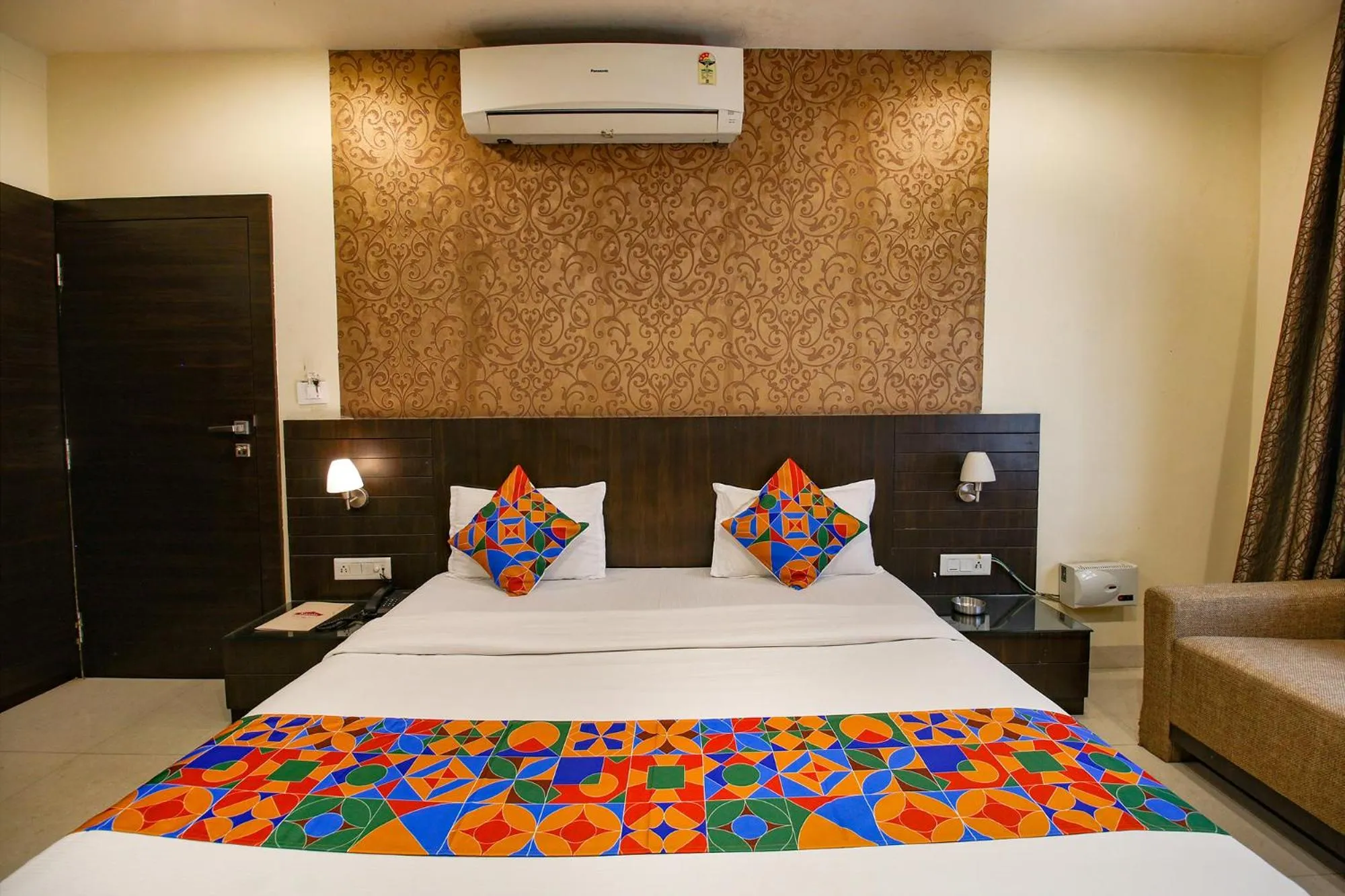 Bedroom, Bed in FabHotel Kamla Regency