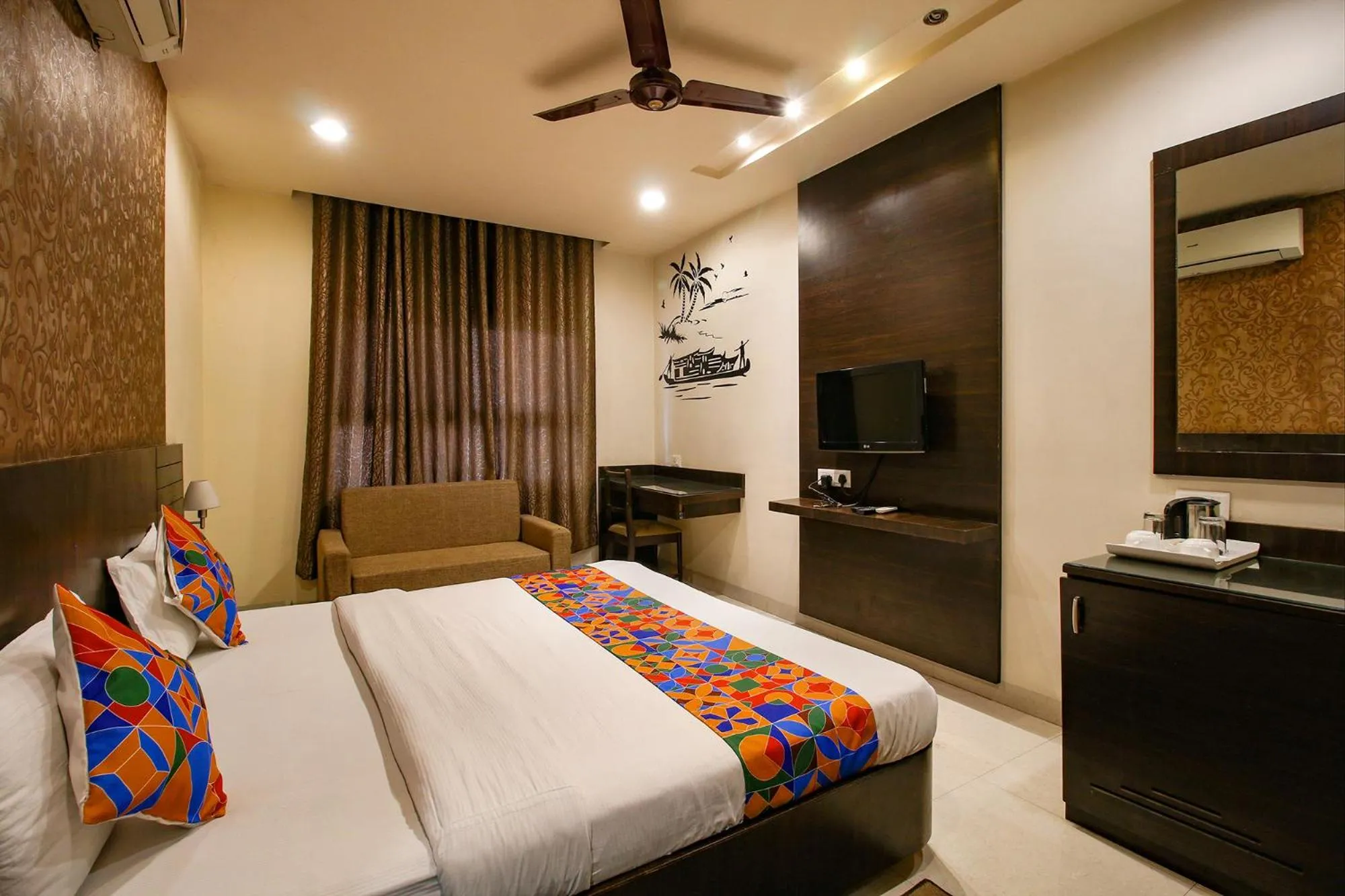 Bedroom, Bed in FabHotel Kamla Regency