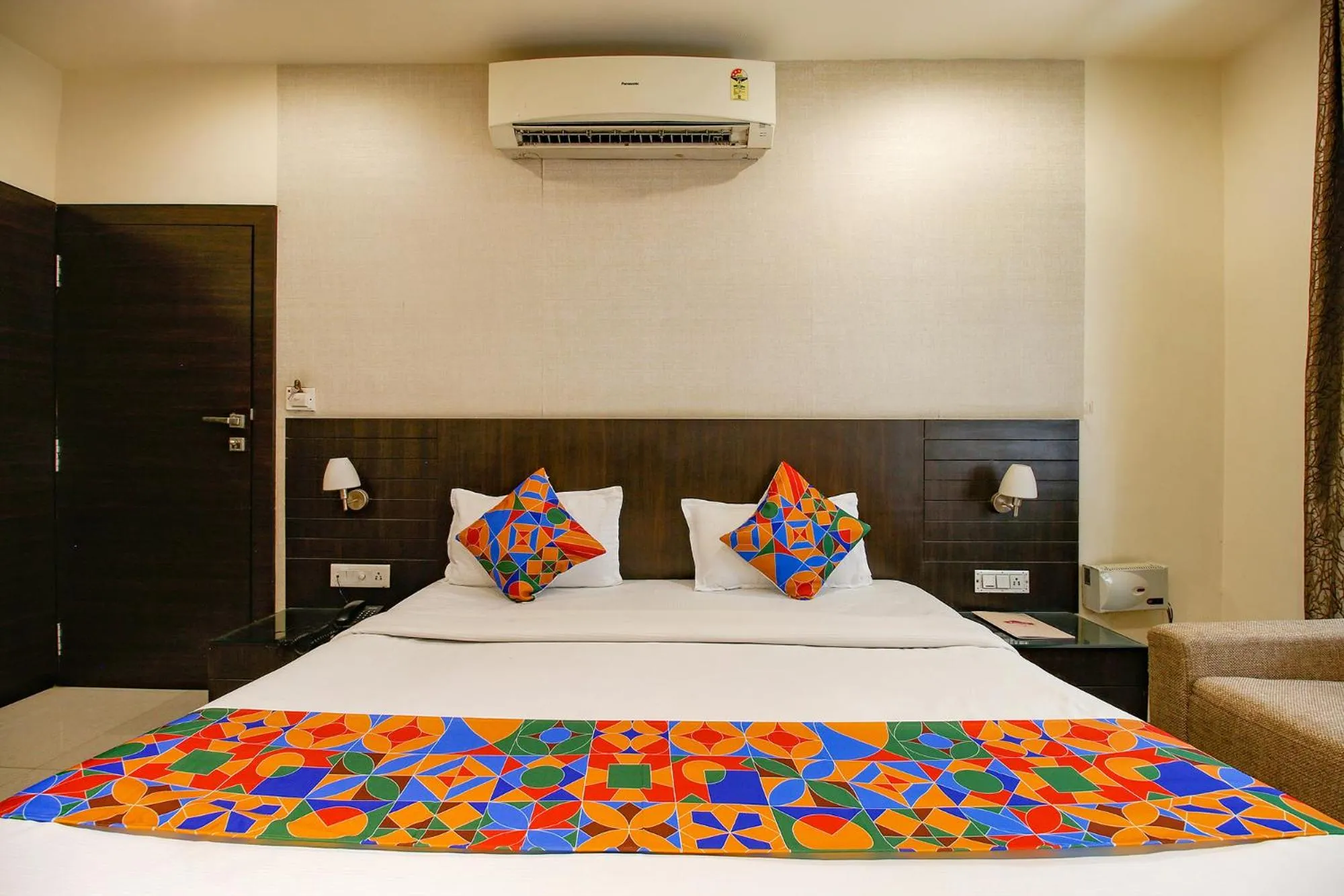 Bed in FabHotel Kamla Regency