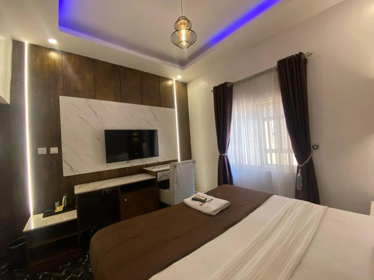 Bed in Presken Hotel Mojidi, Allen Ikeja