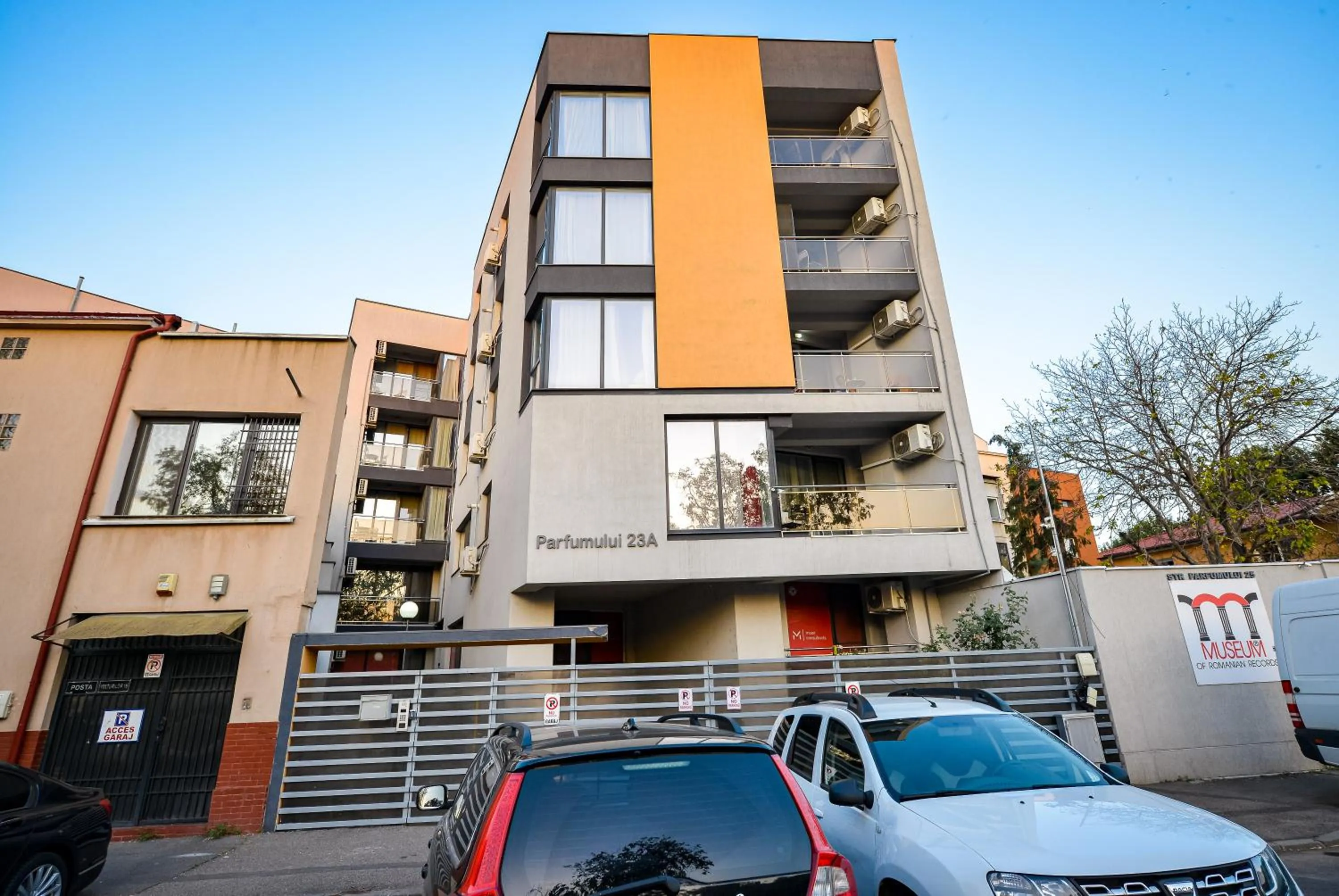 Property building in CityScape Bucharest