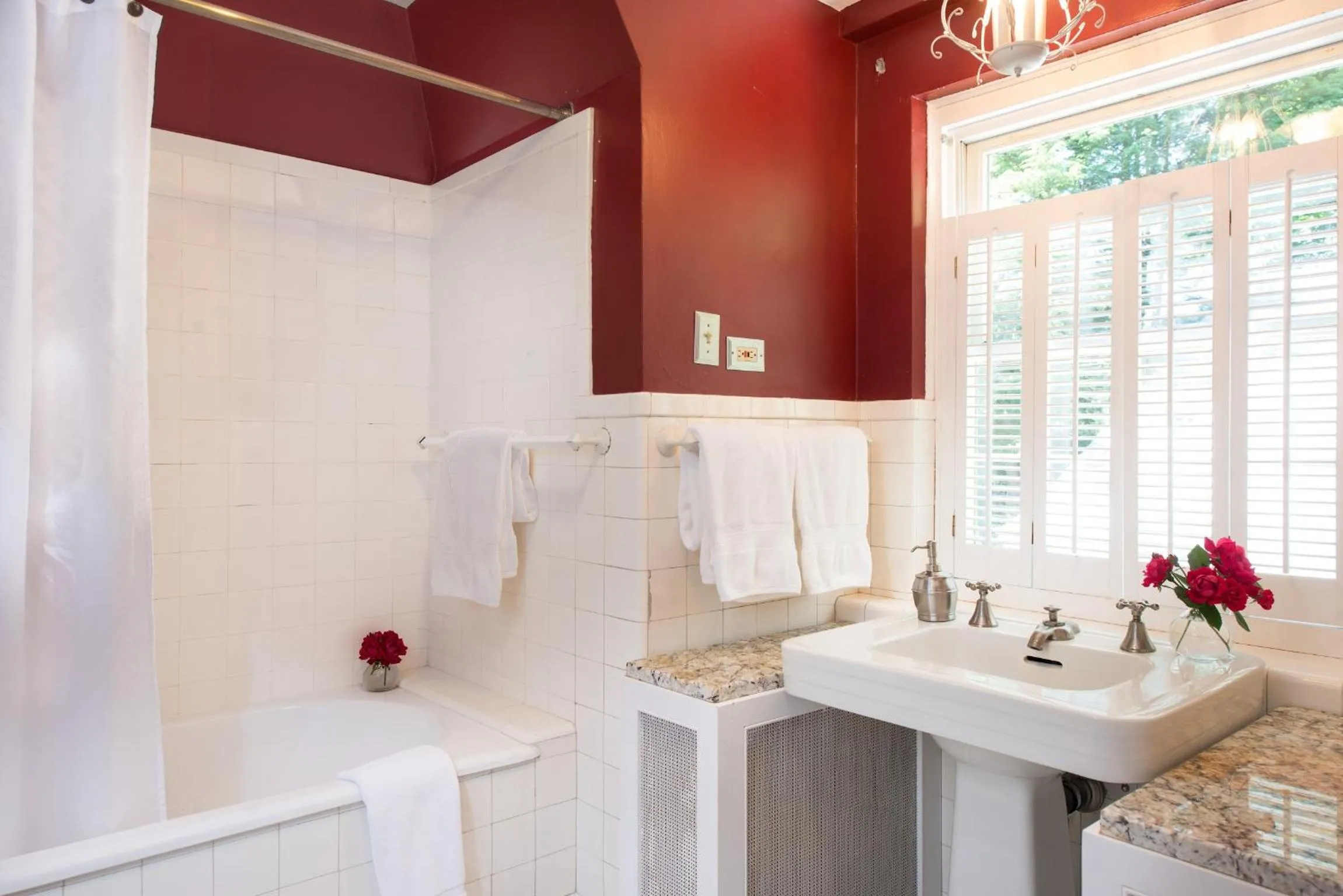 Bathroom in Inn on Putney Road