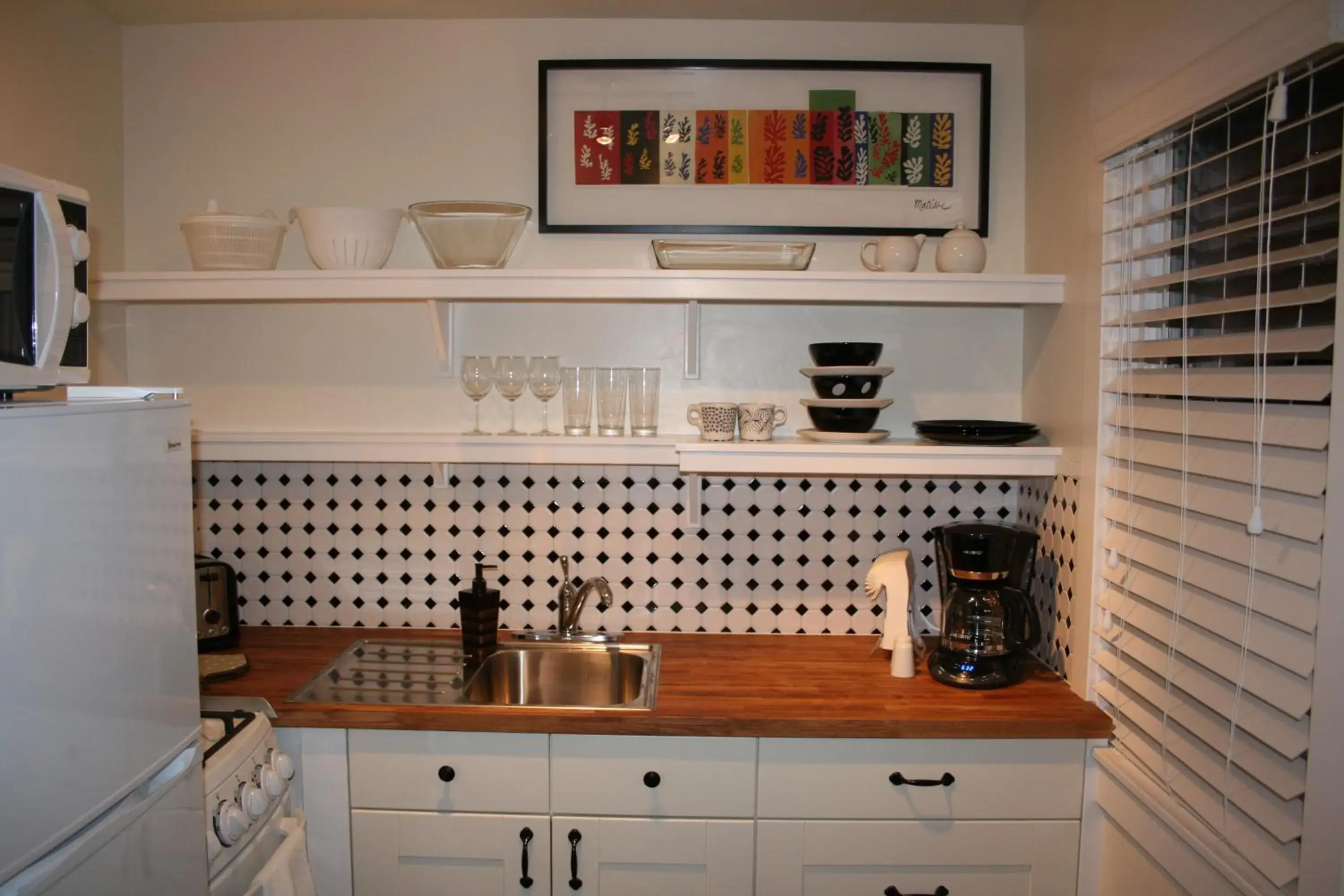 Deluxe Queen Studio in The Pines Inn and Cottages Deluxe Queen Studio in The Pines Inn and Cottages