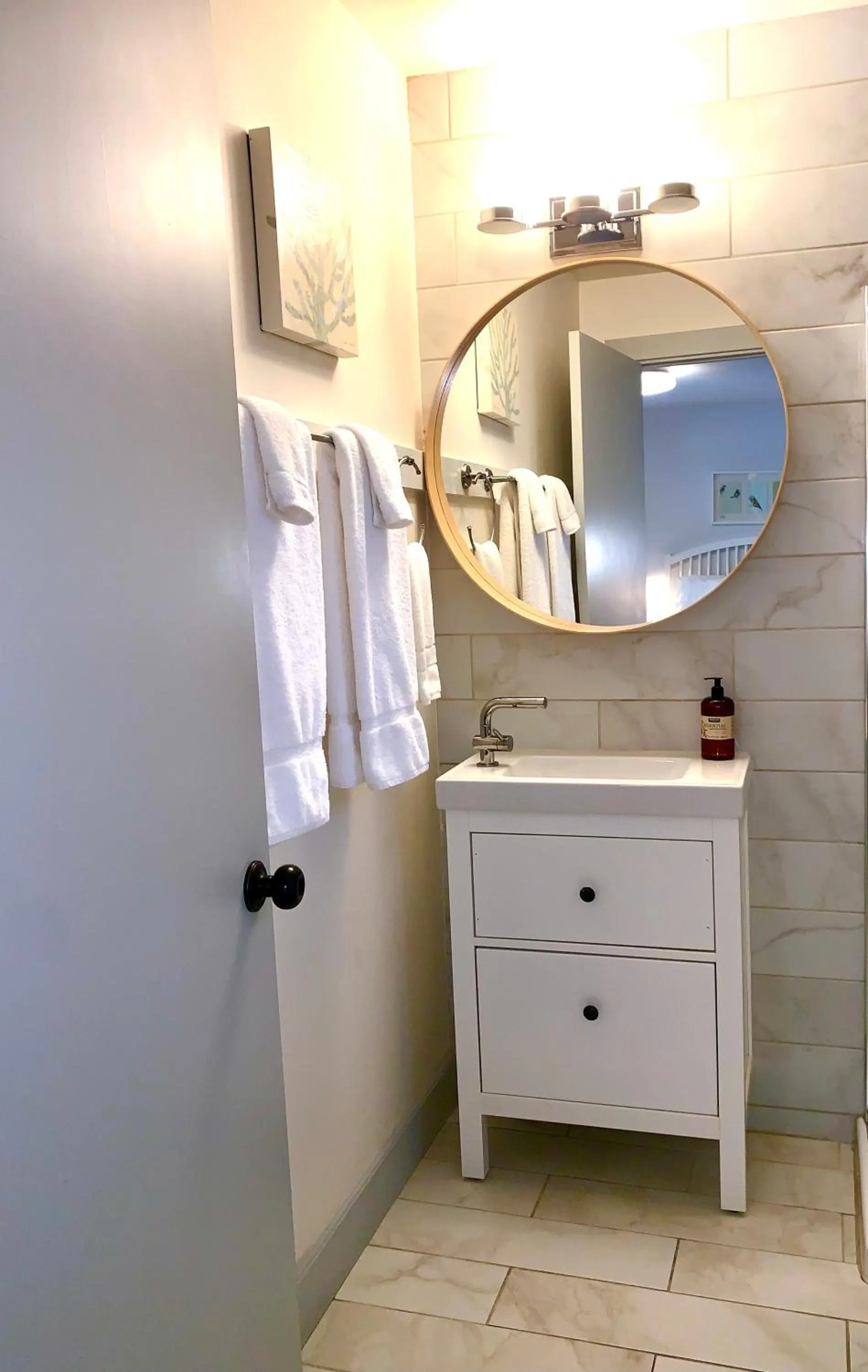 Bathroom in The Pines Inn and Cottages
