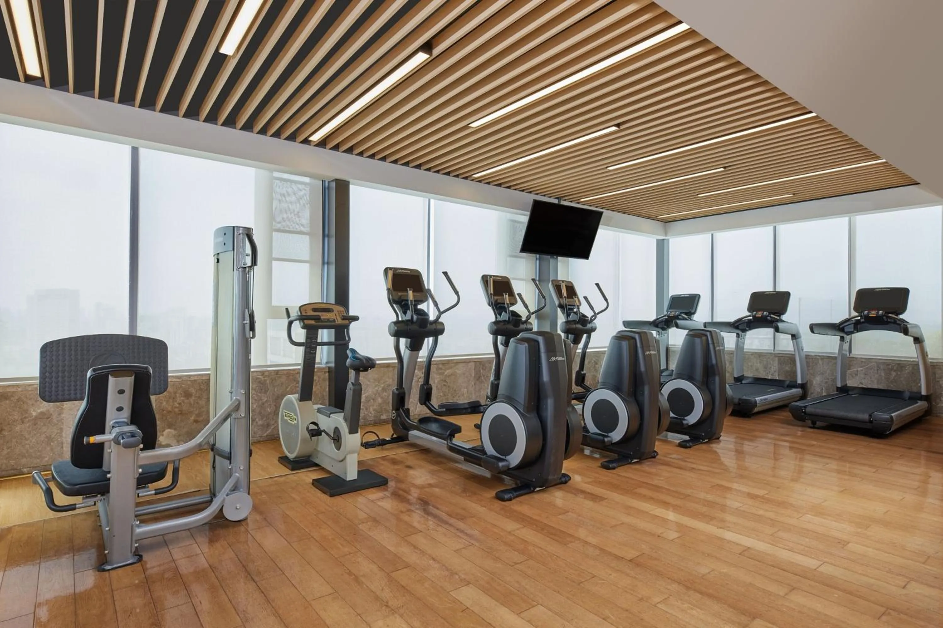 Fitness centre/facilities in Courtyard by Marriott Yangzhou