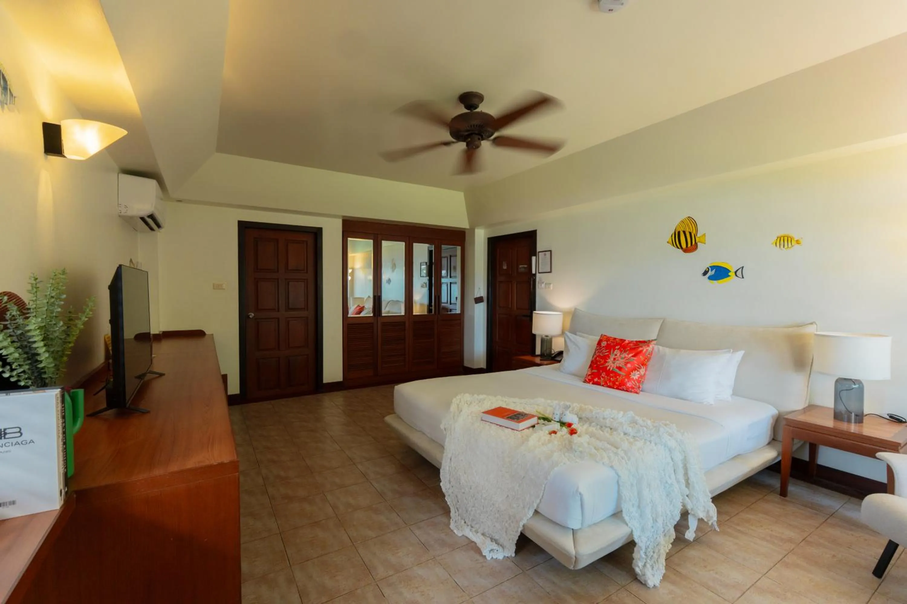 Bed in Birds and Bees Resort