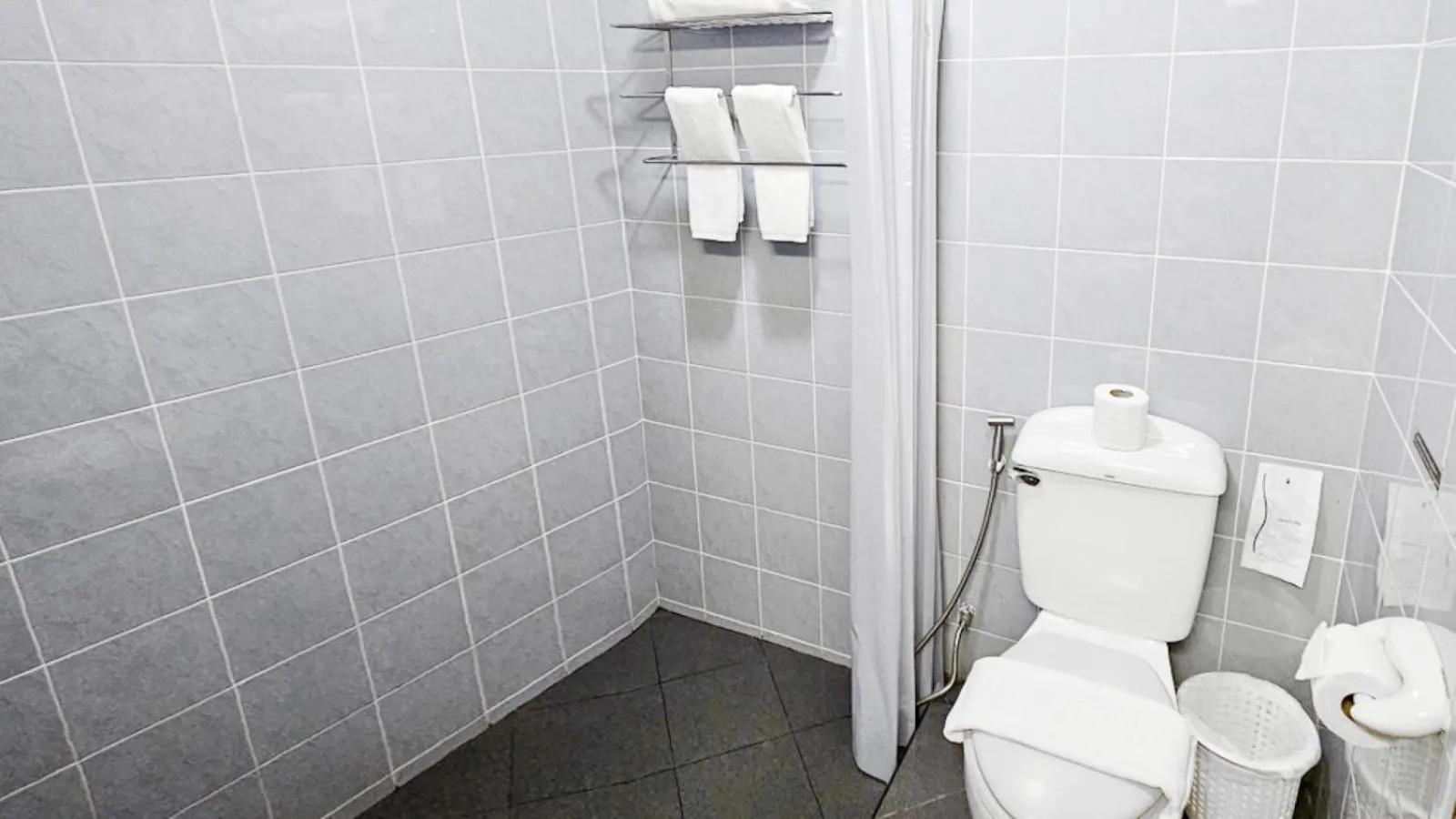 Bathroom in Birds and Bees Resort