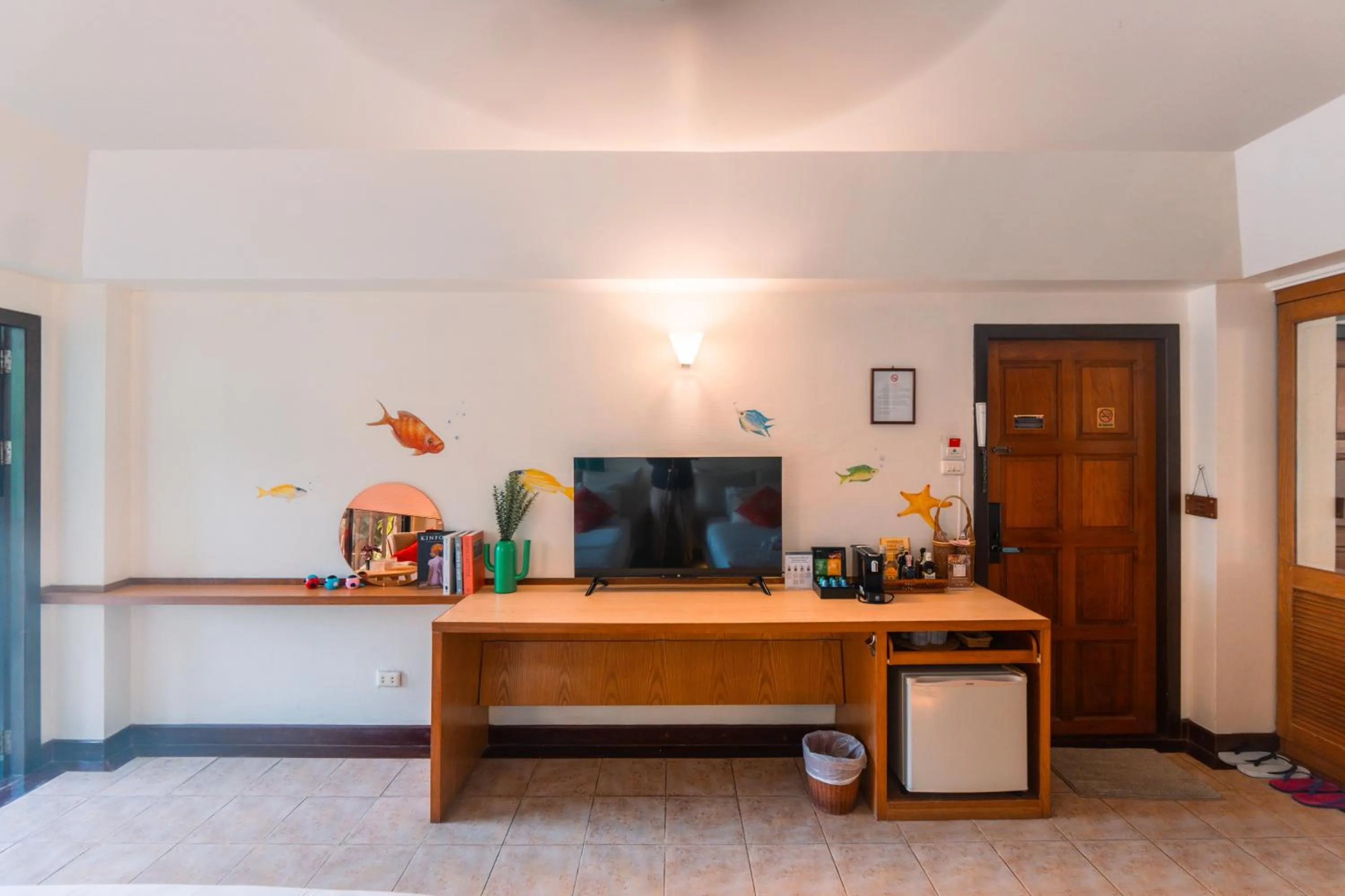 TV and multimedia in Birds and Bees Resort