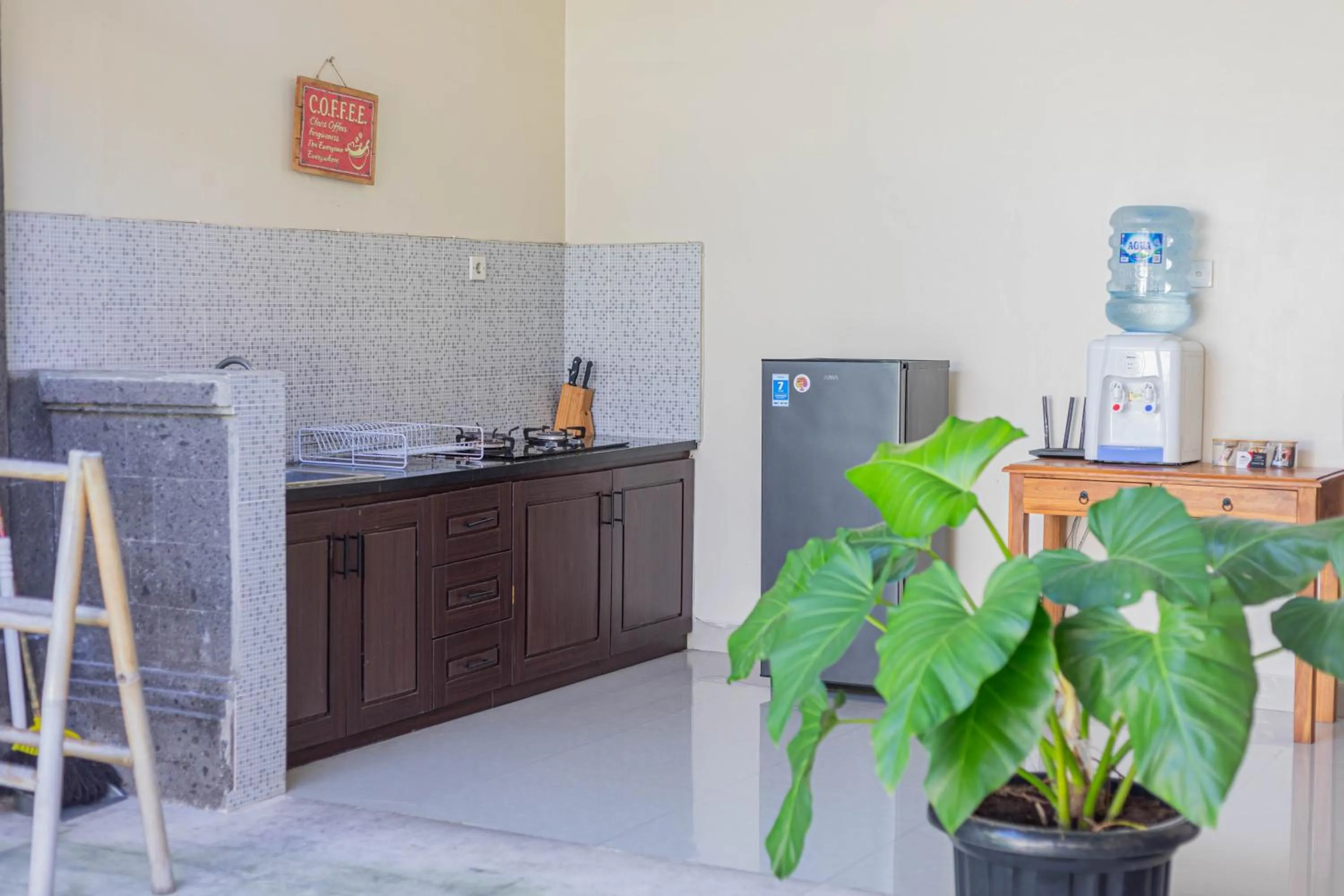 Kitchen or kitchenette in Puri Canggu Villas & Rooms