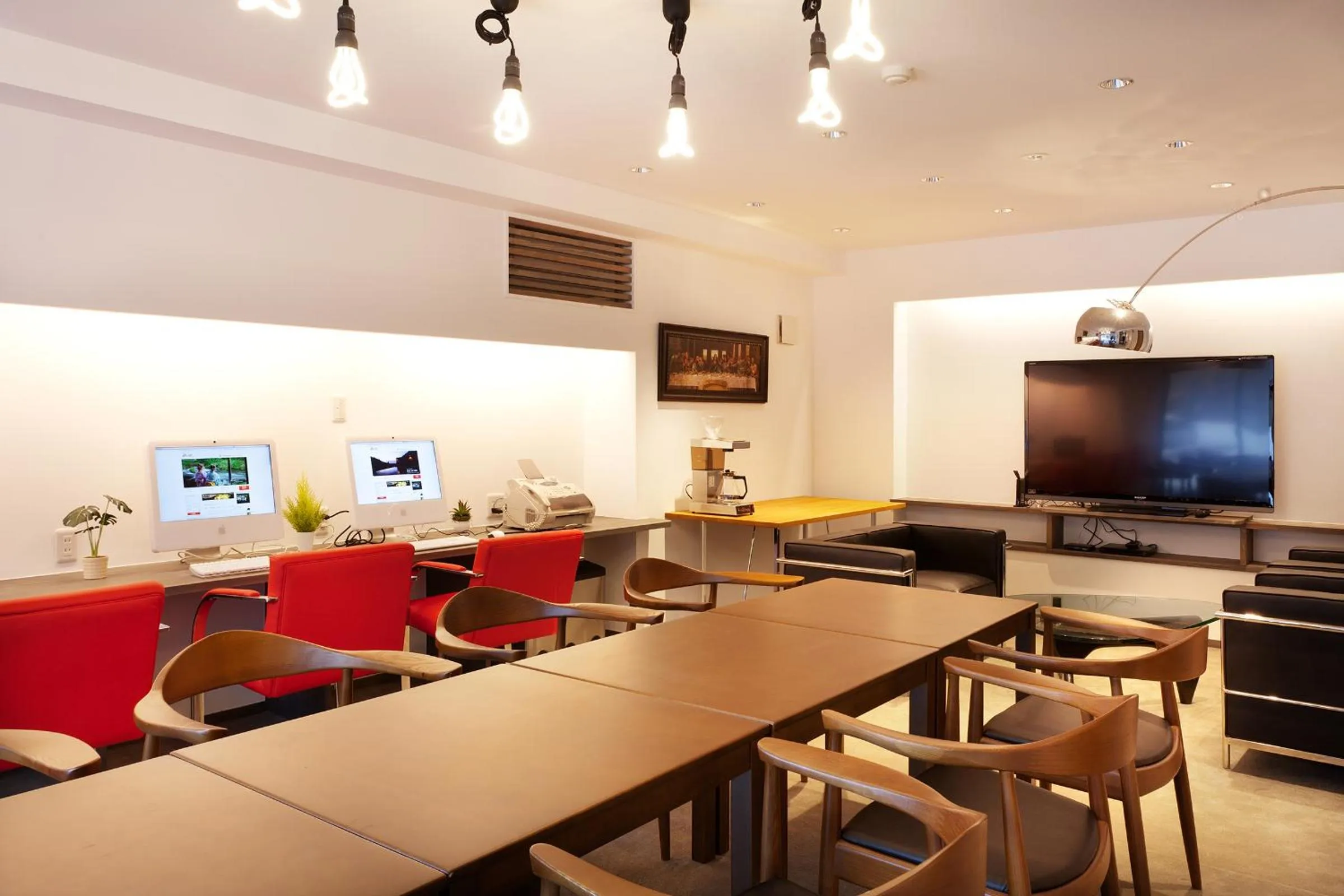 Communal lounge/ TV room in Yukkura Inn self-service INN "Aizu-Wakamatsu"