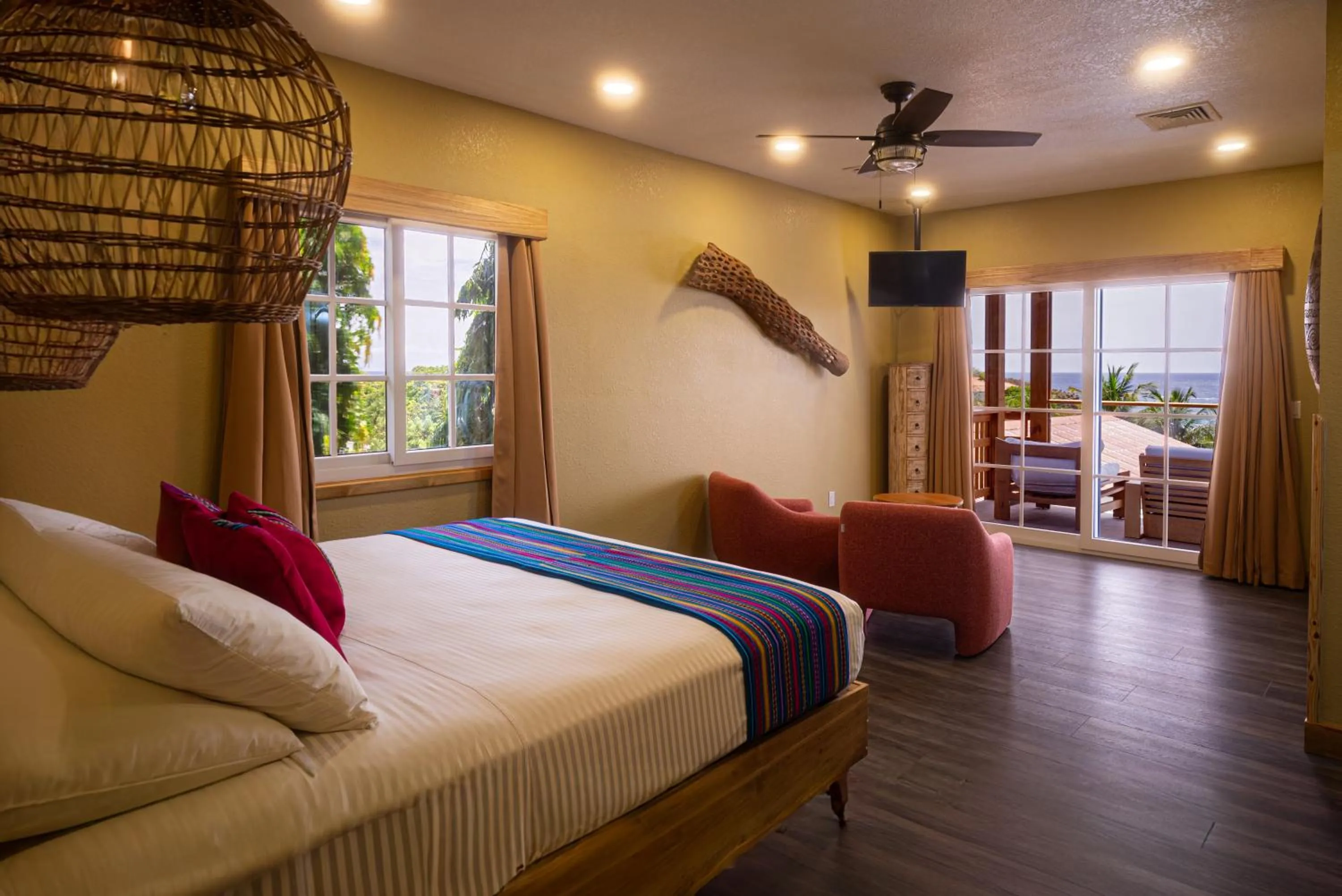 Bed in Mr. Tucan Hotel