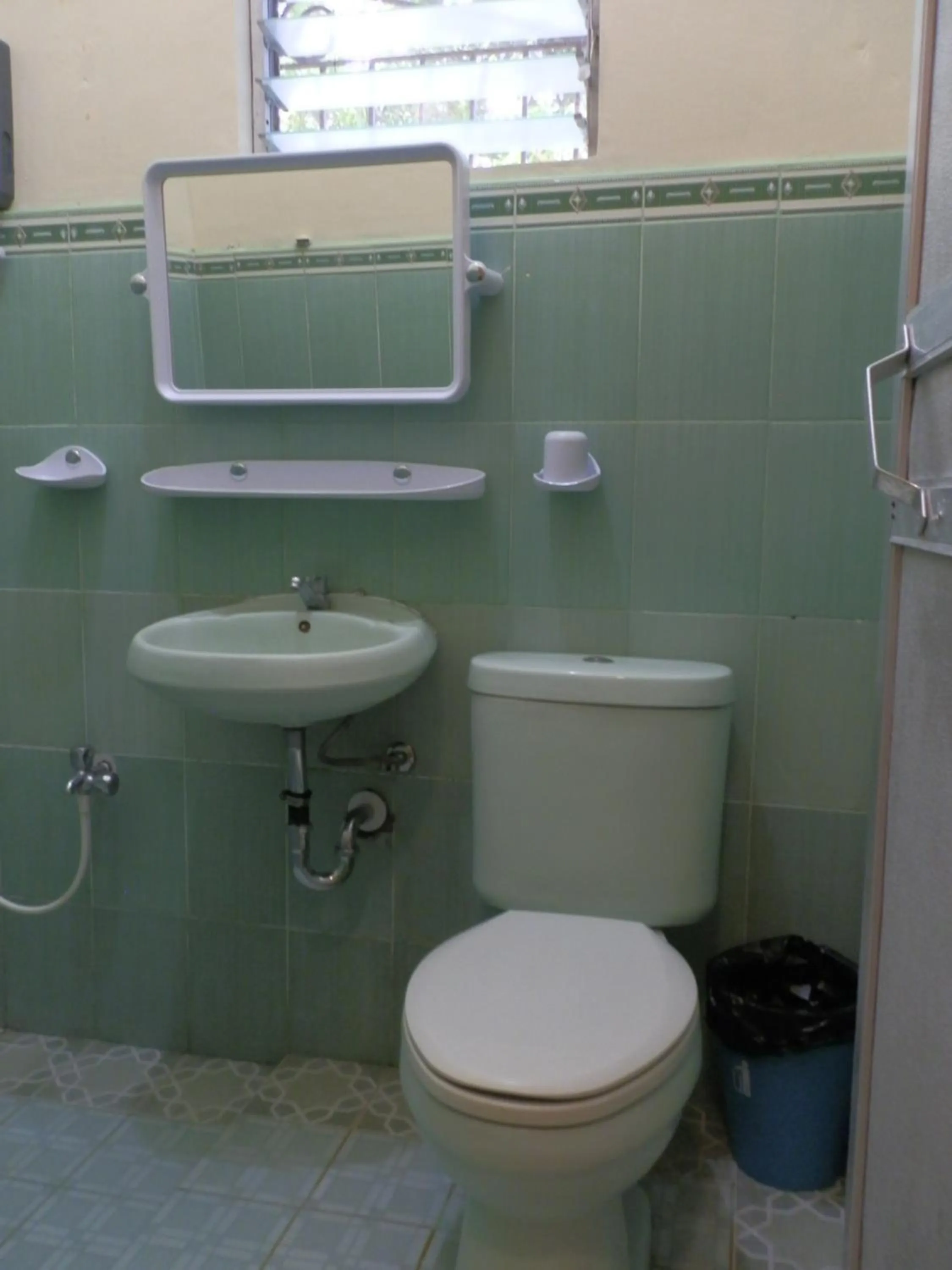 Bathroom in The Blue Pagong