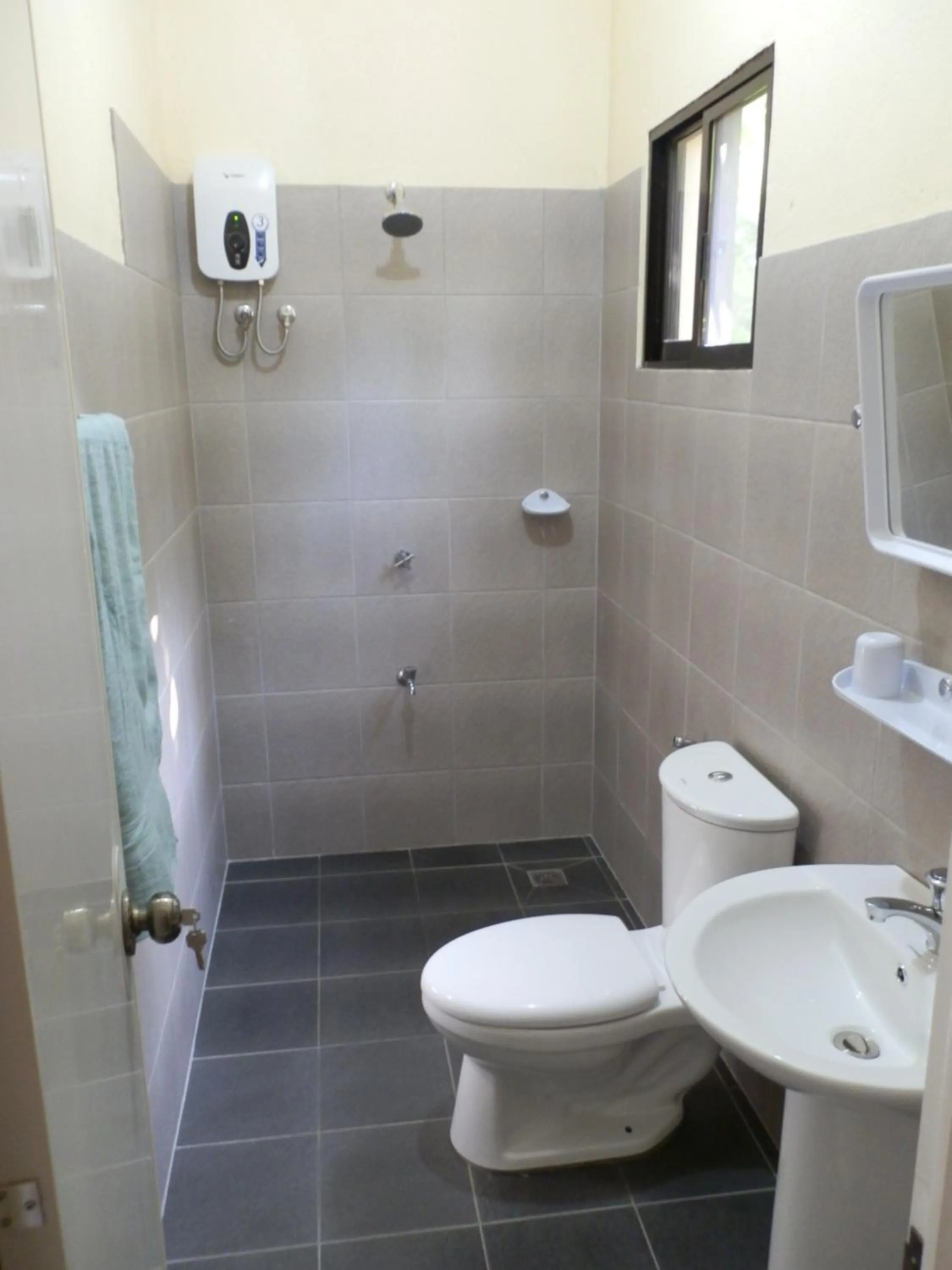 Bathroom in The Blue Pagong