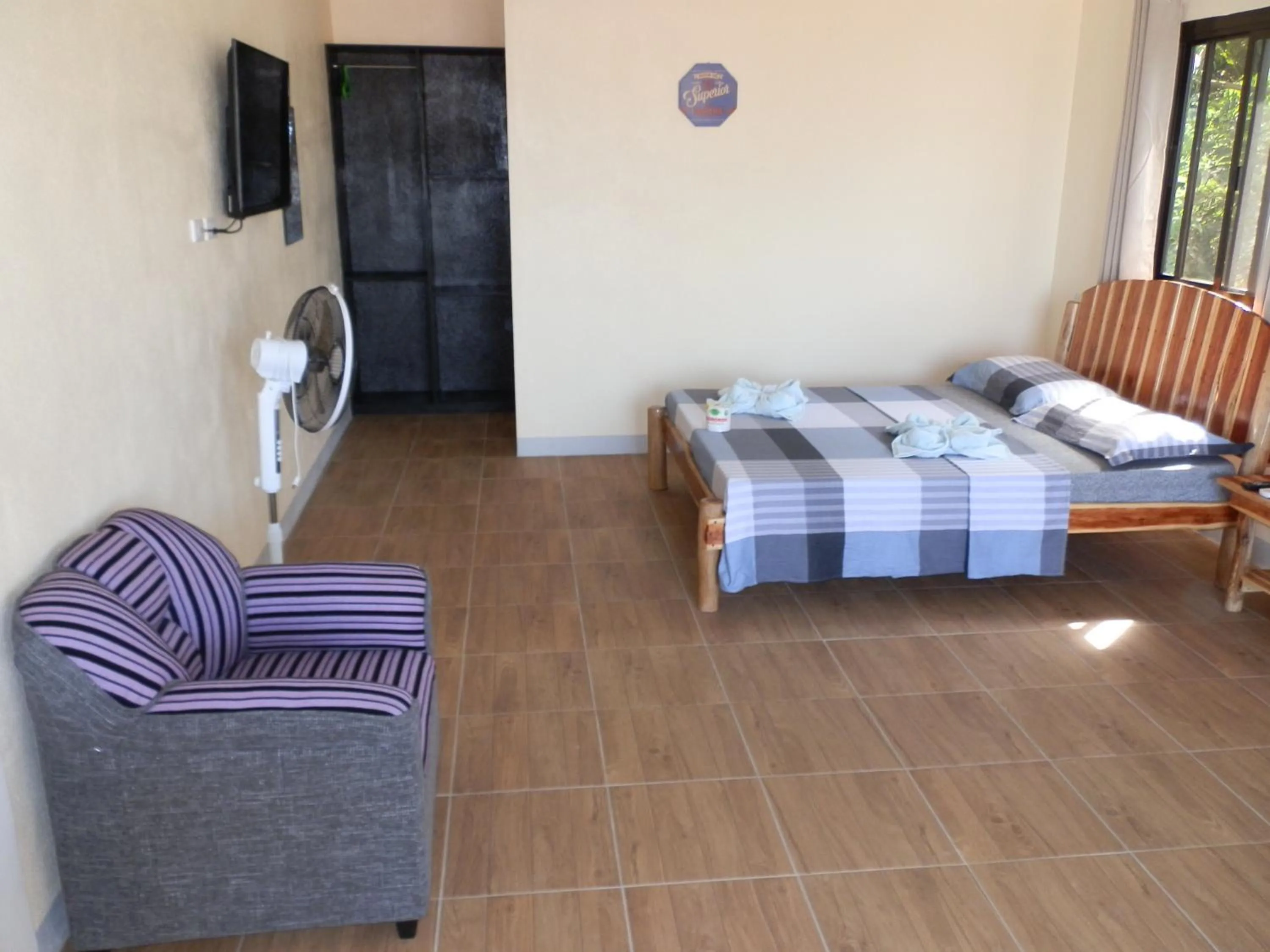 Bedroom, Bed in The Blue Pagong