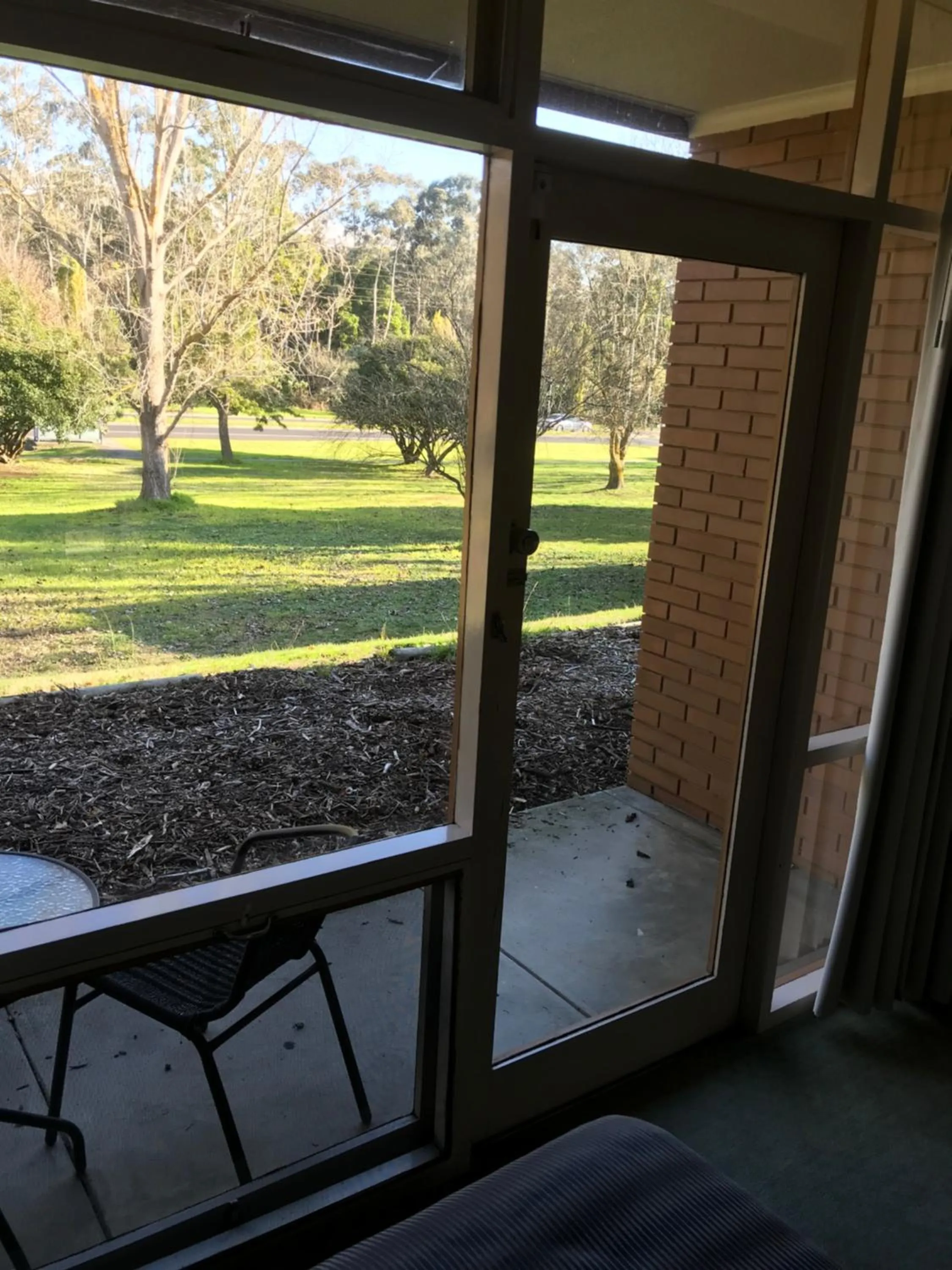 Garden view in Moe Parklands Motel