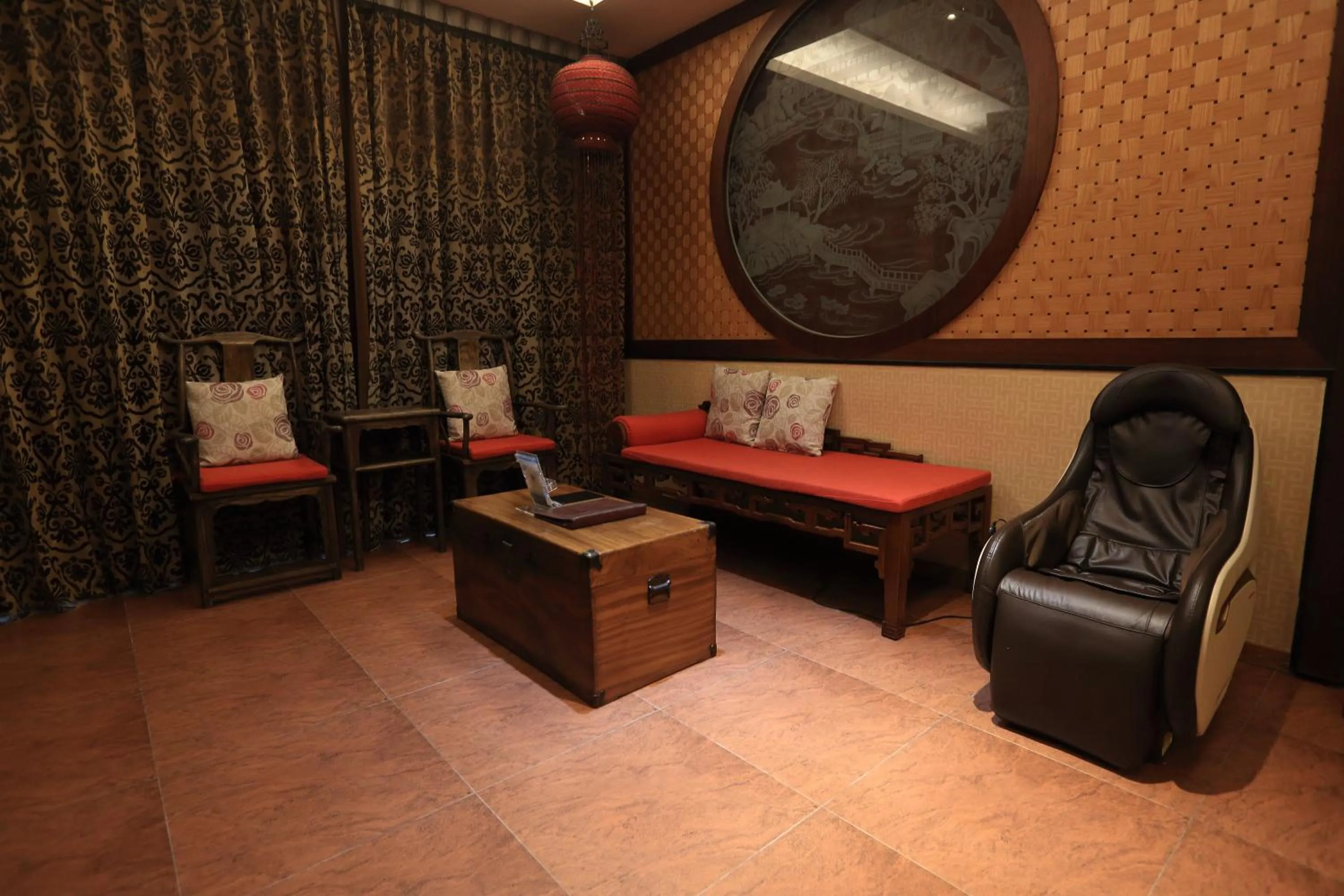 Living room in Moon Area Motel