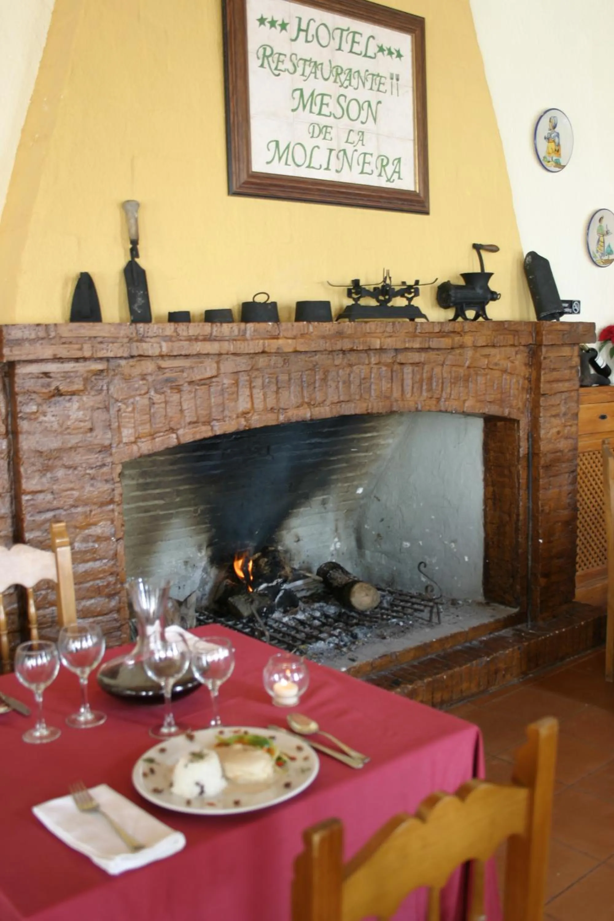 Dining area in Mesón de la Molinera