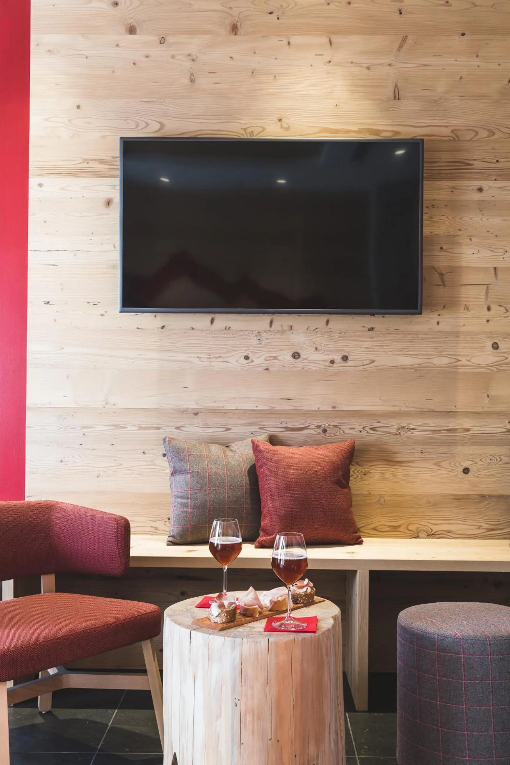 Communal lounge/ TV room in Residence Langes