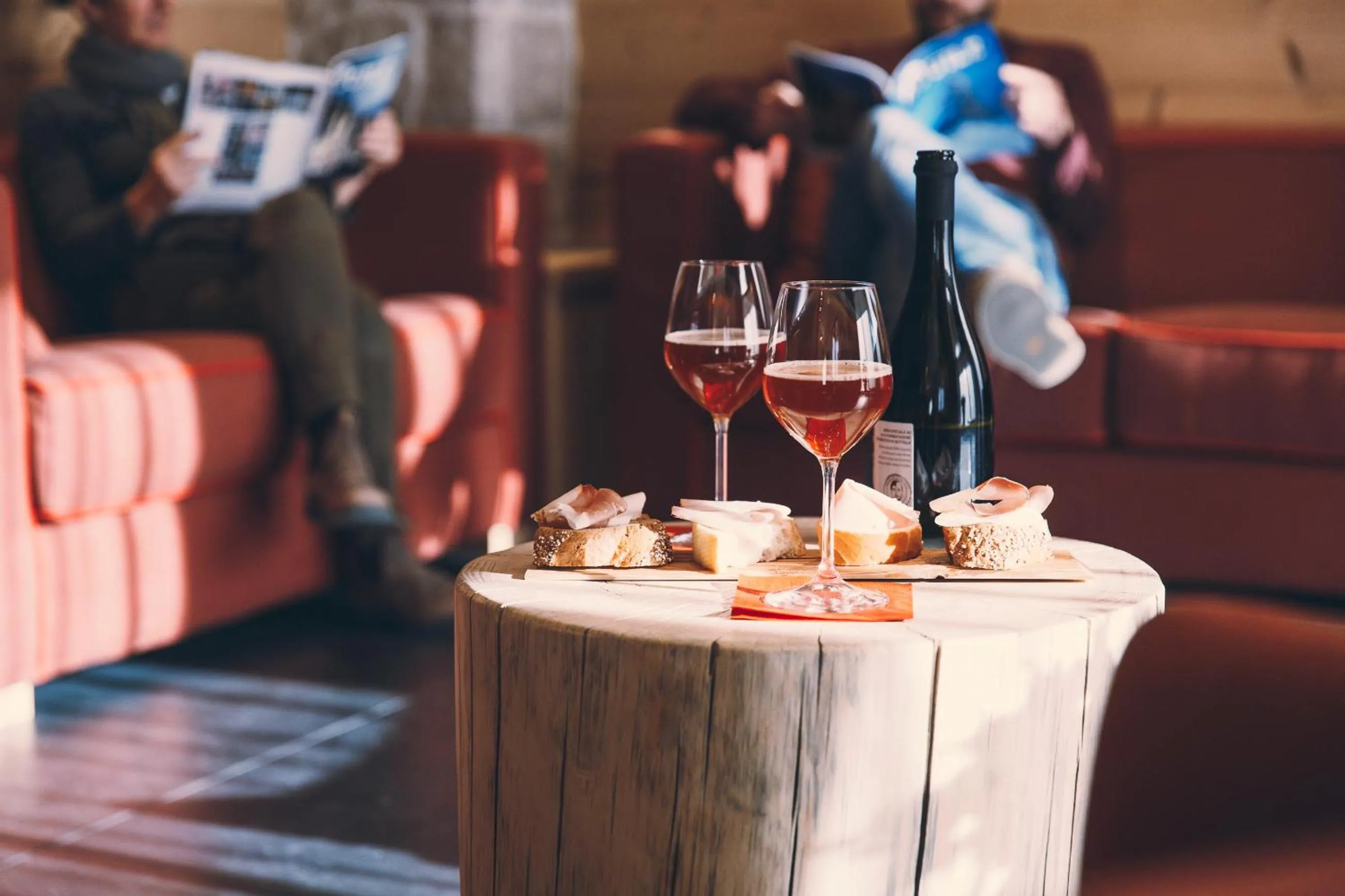 Communal lounge/ TV room in Residence Langes