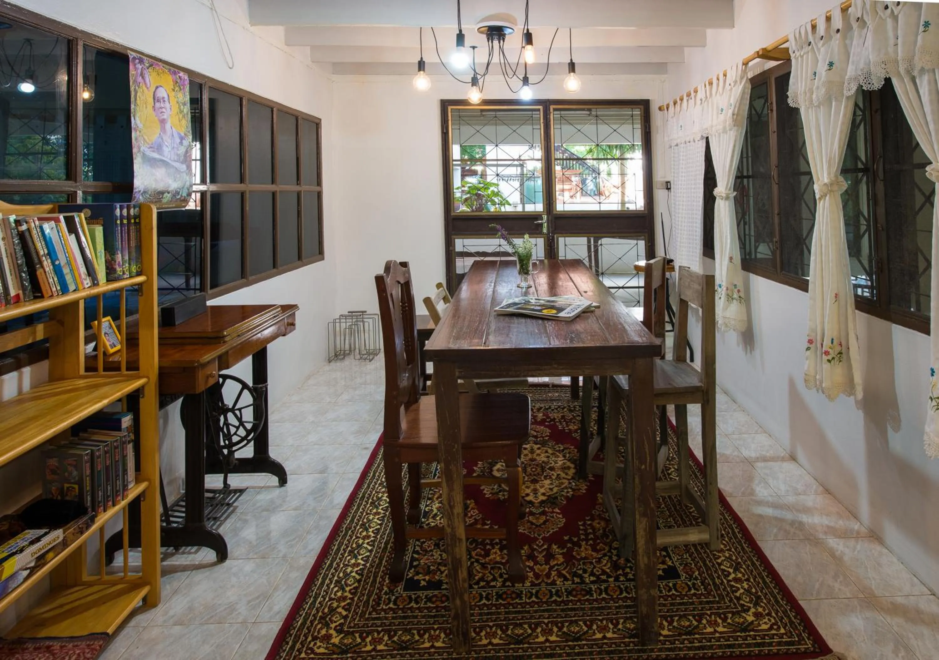 Communal lounge/ TV room in Phuttal Residence