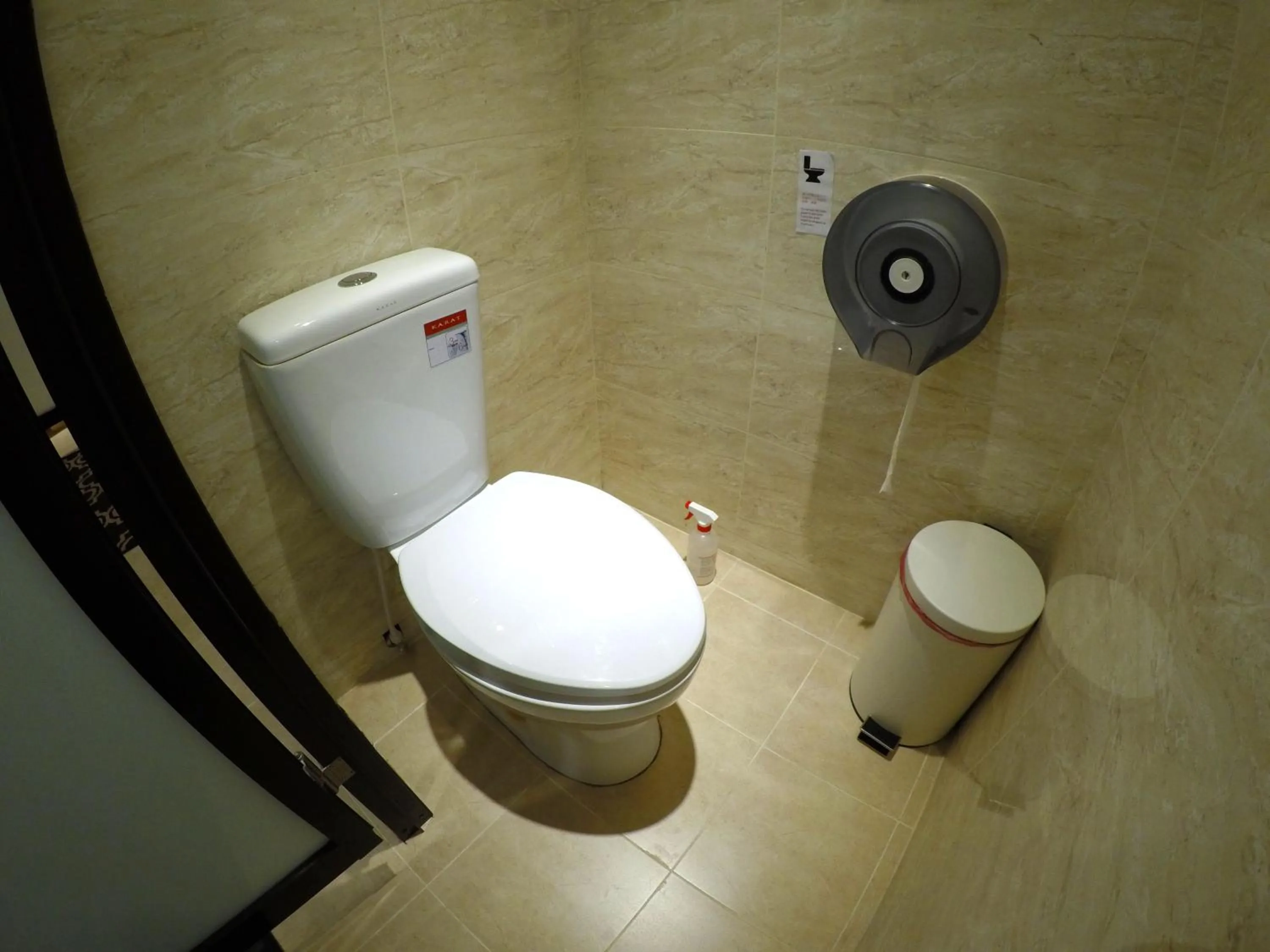 Toilet in Lütel Hotel Xpark Gloria Outlets Shin Kong Cinemas