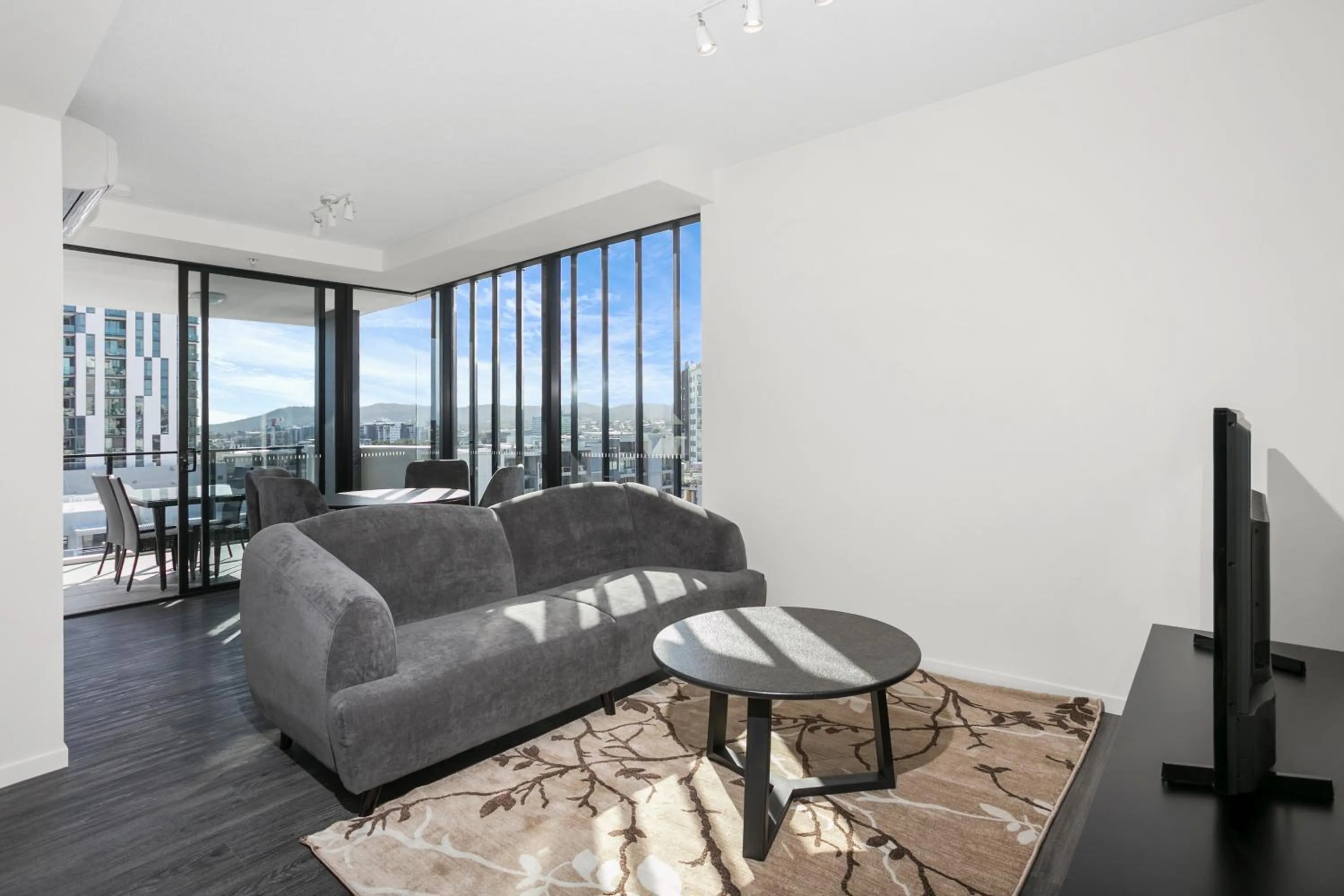 TV and multimedia in Soda Apartments by CLLIX