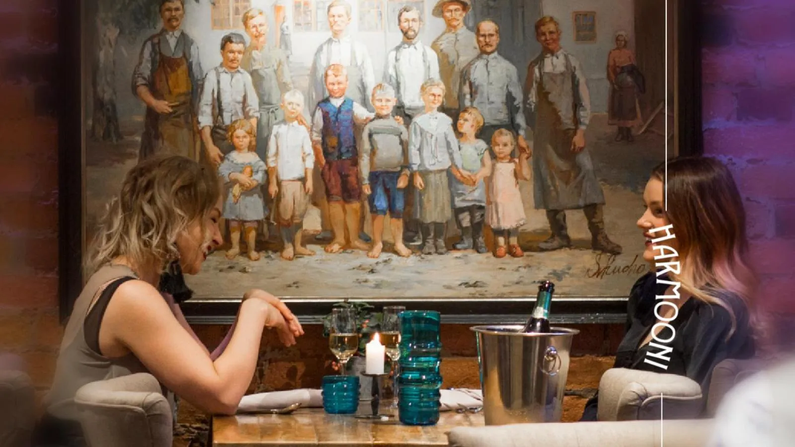 Restaurant/places to eat in Harmooni Suites