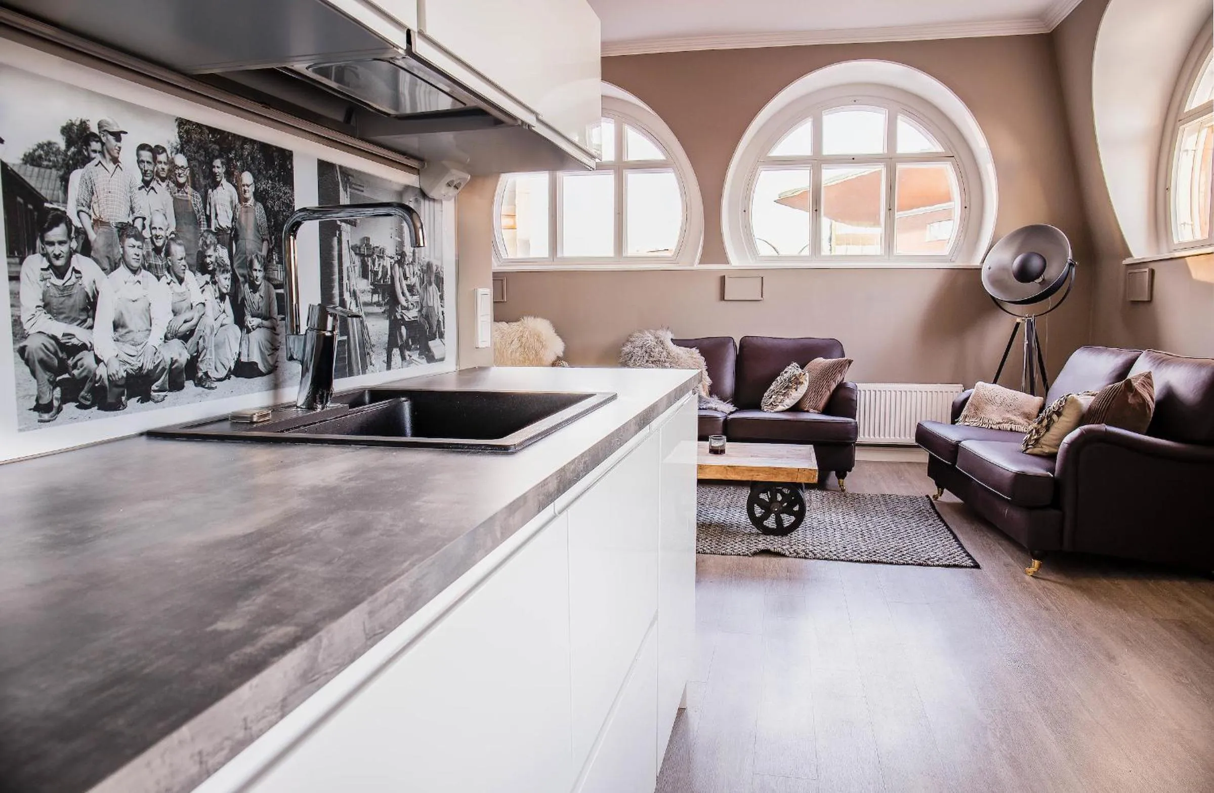 Kitchen or kitchenette in Harmooni Suites